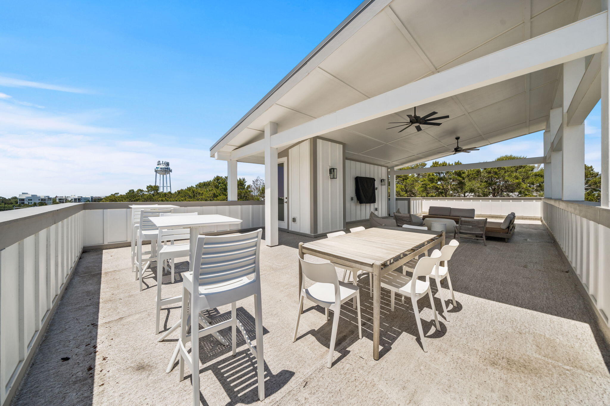 TWIN PALMS - Residential