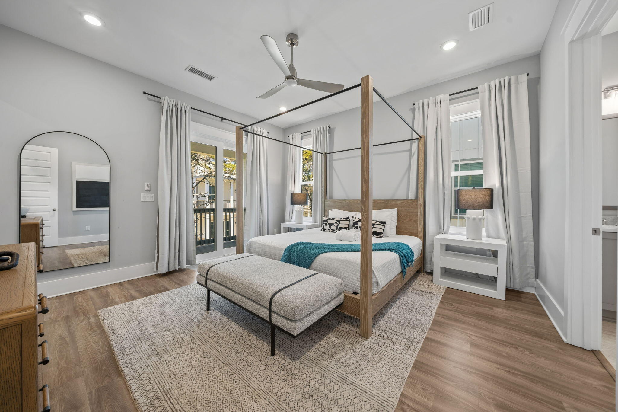 TWIN PALMS - Residential