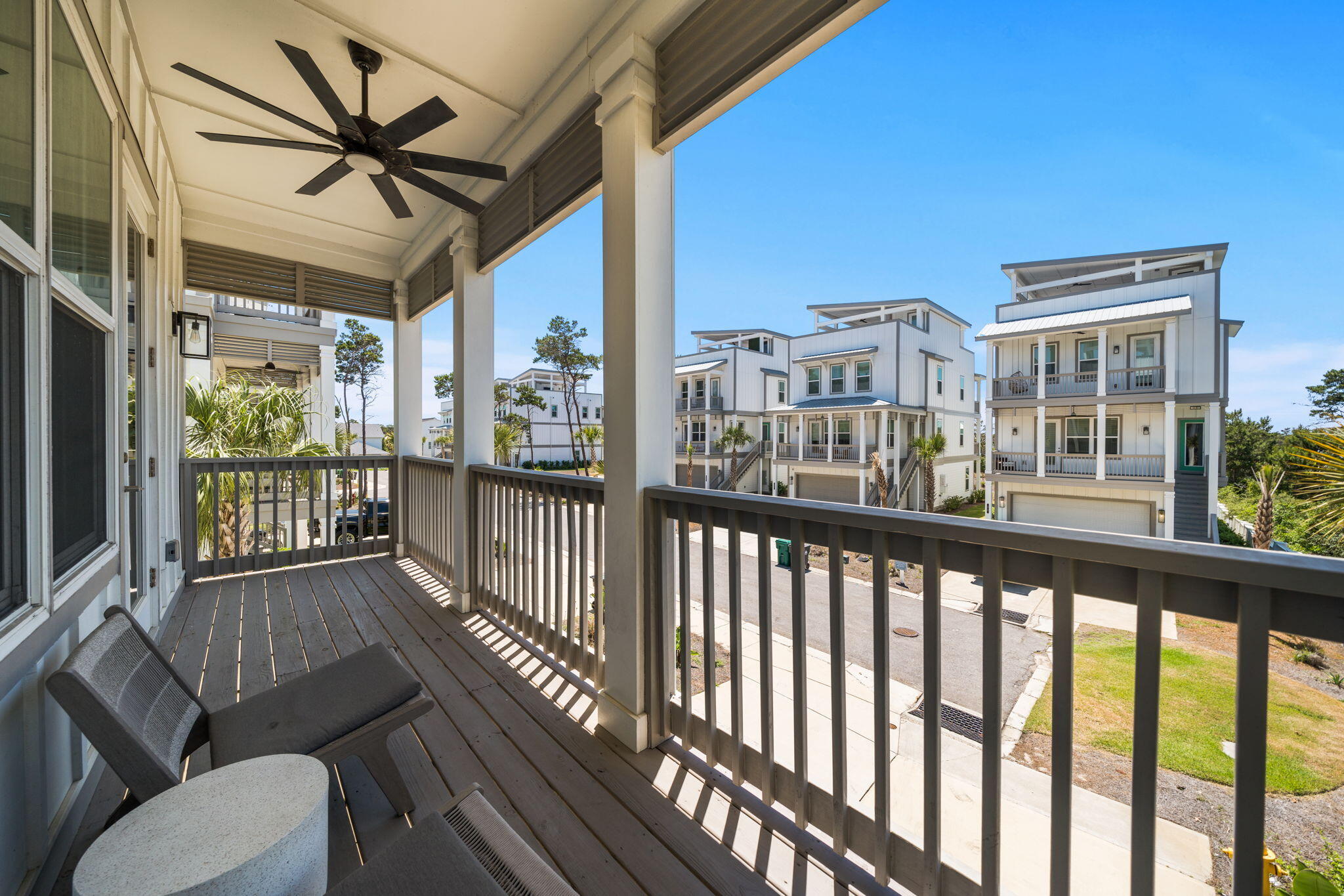 TWIN PALMS - Residential