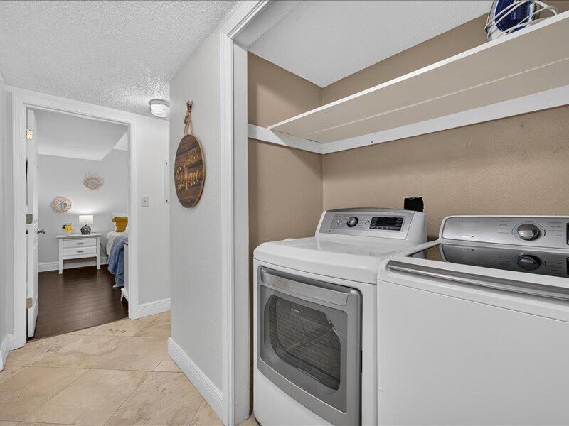 ISLANDWOOD CONDO - Residential Lease