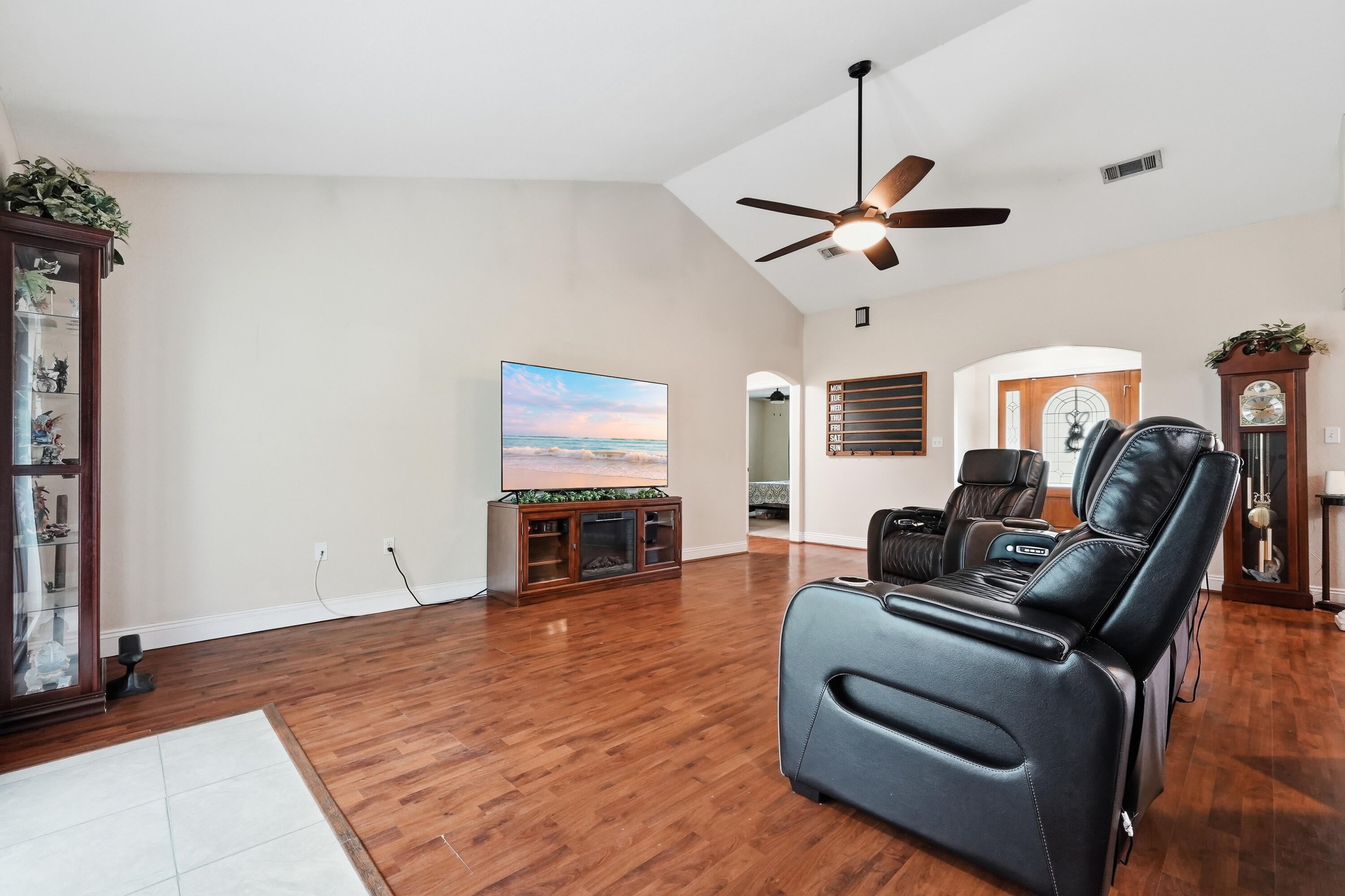 OAKWOOD HILLS UNIT 1 - Residential