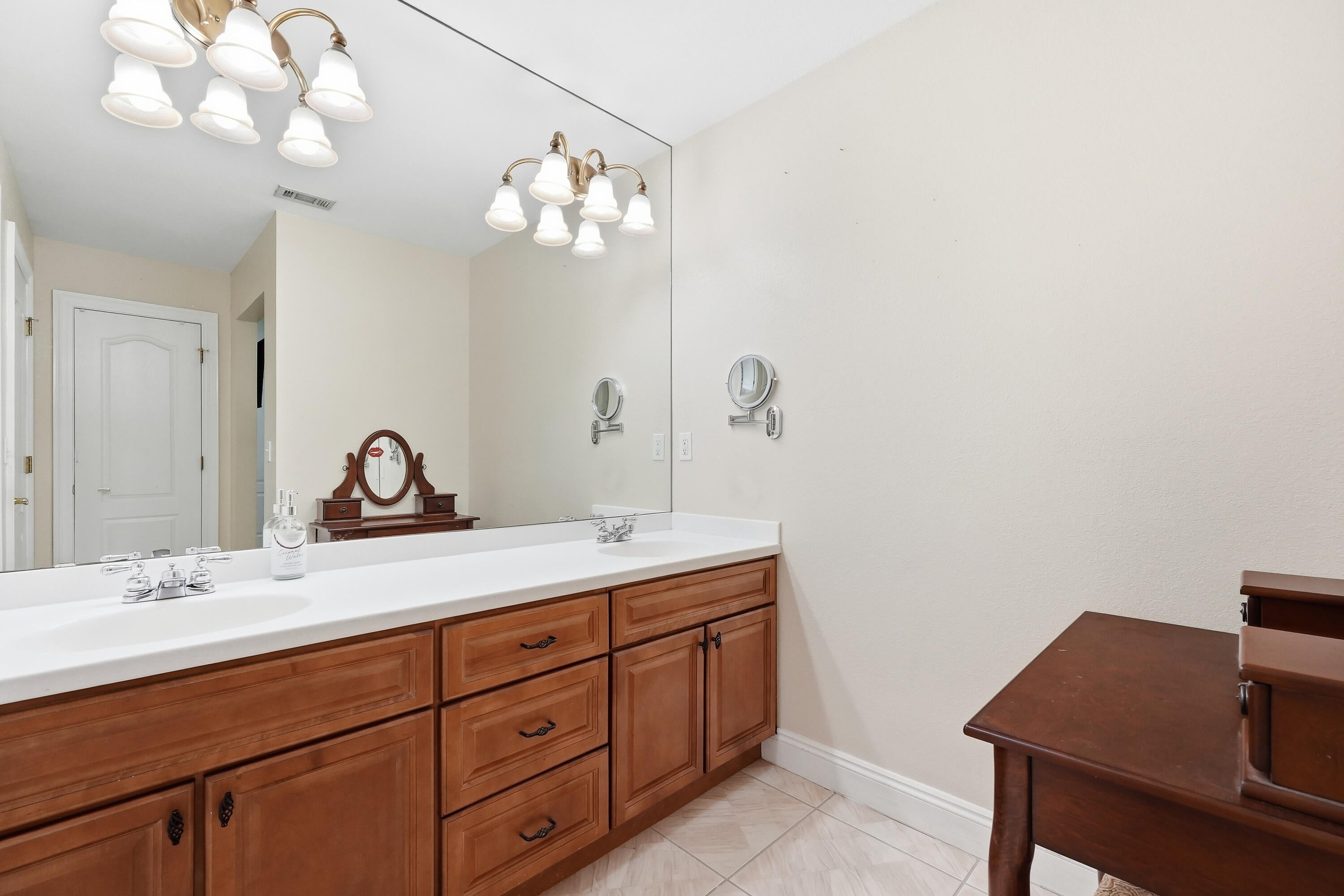 OAKWOOD HILLS UNIT 1 - Residential