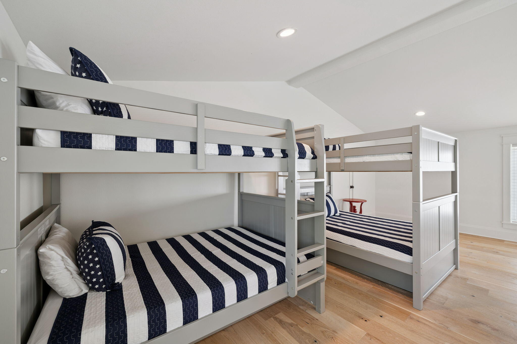 BLUE MOUNTAIN BEACH - Residential