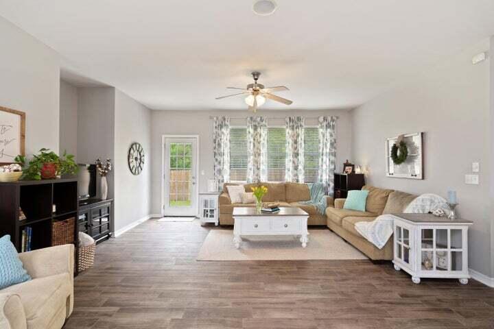 SANDY RIDGE ESTATES - Residential Lease