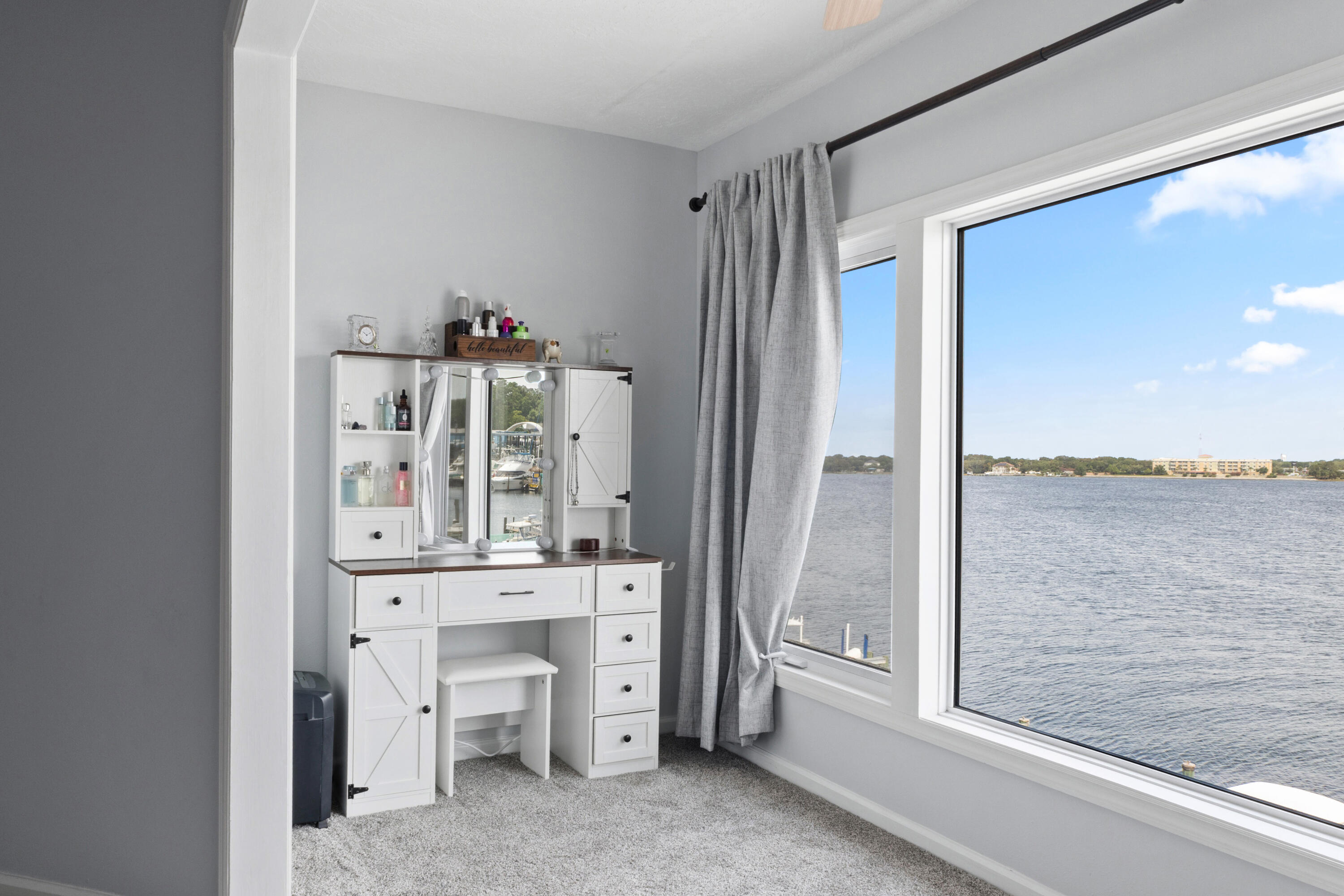 SNUG HARBOR - Residential