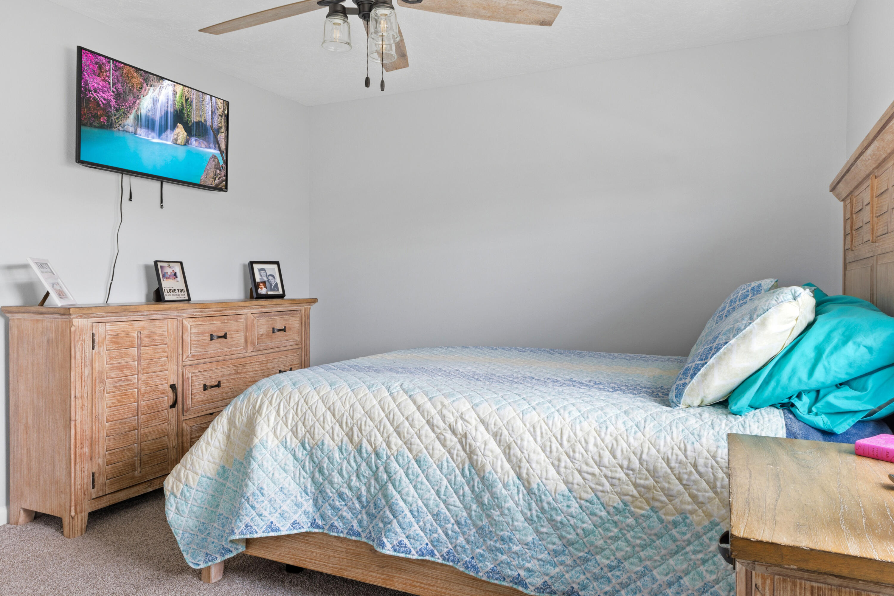 SNUG HARBOR - Residential
