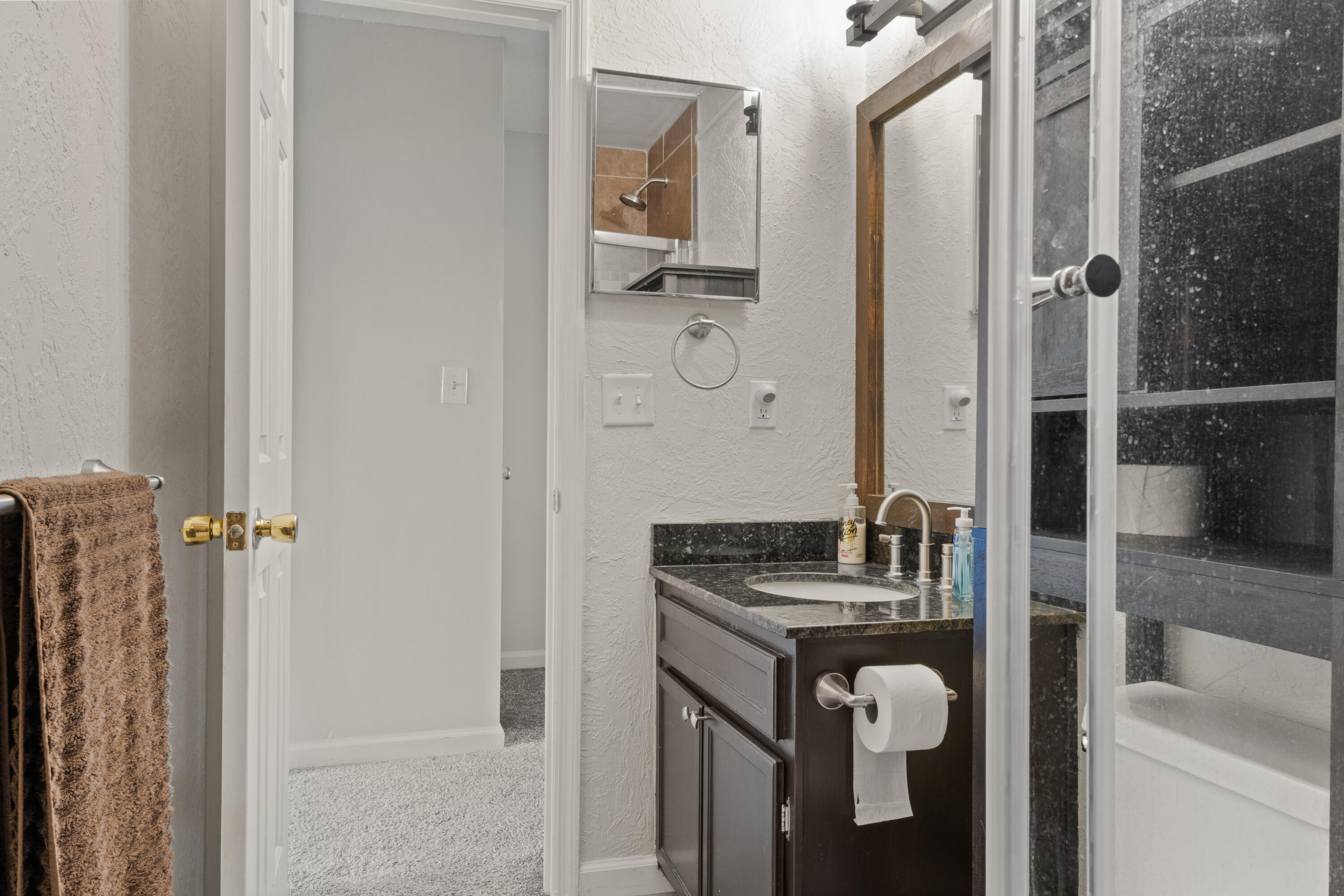 SNUG HARBOR - Residential