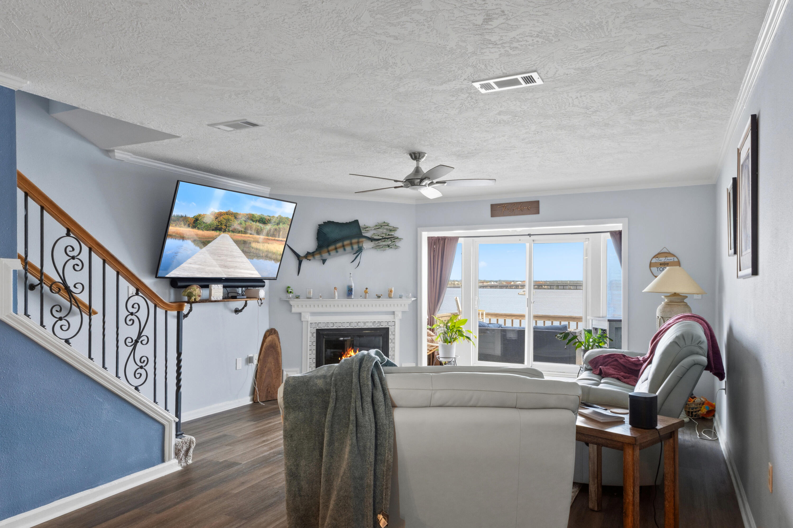 SNUG HARBOR - Residential