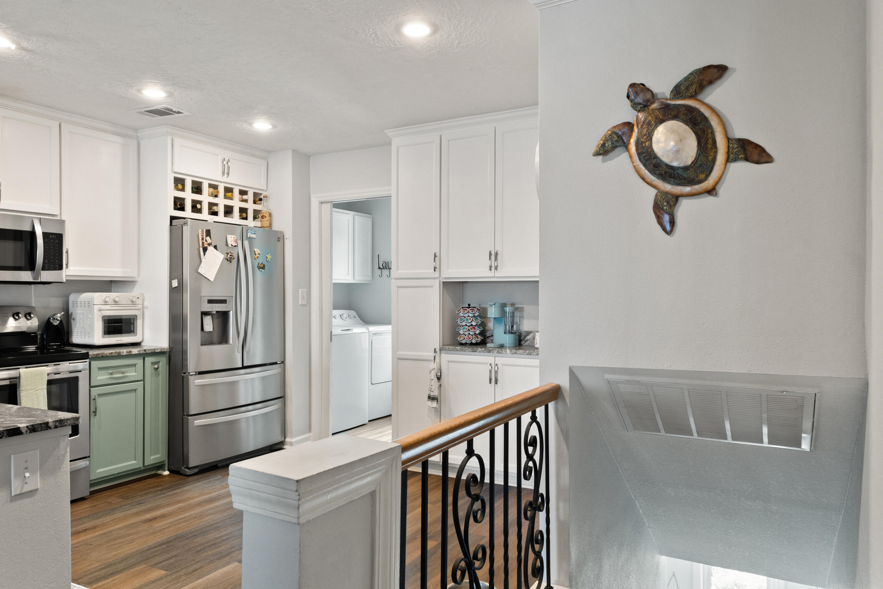 SNUG HARBOR - Residential