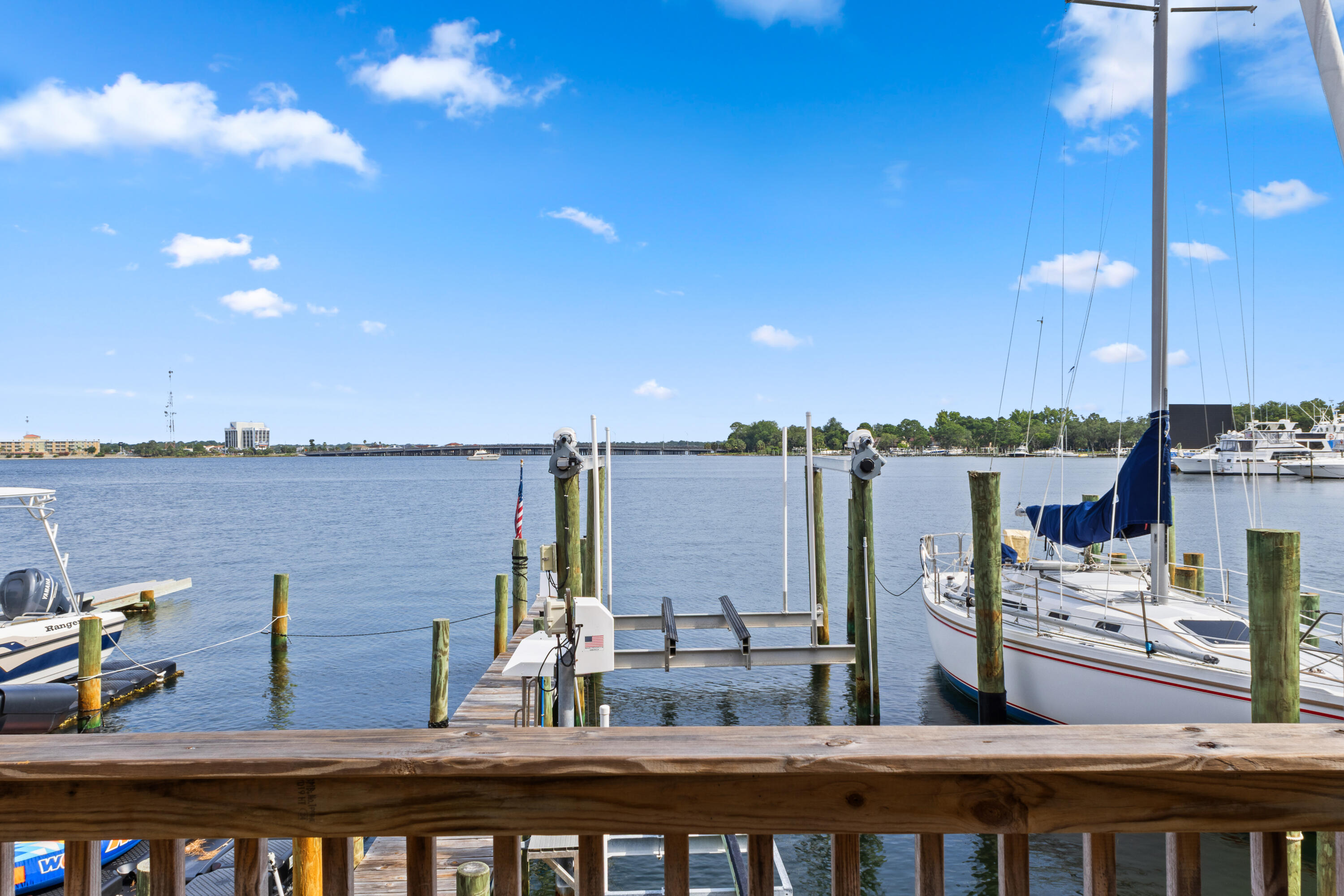 SNUG HARBOR - Residential