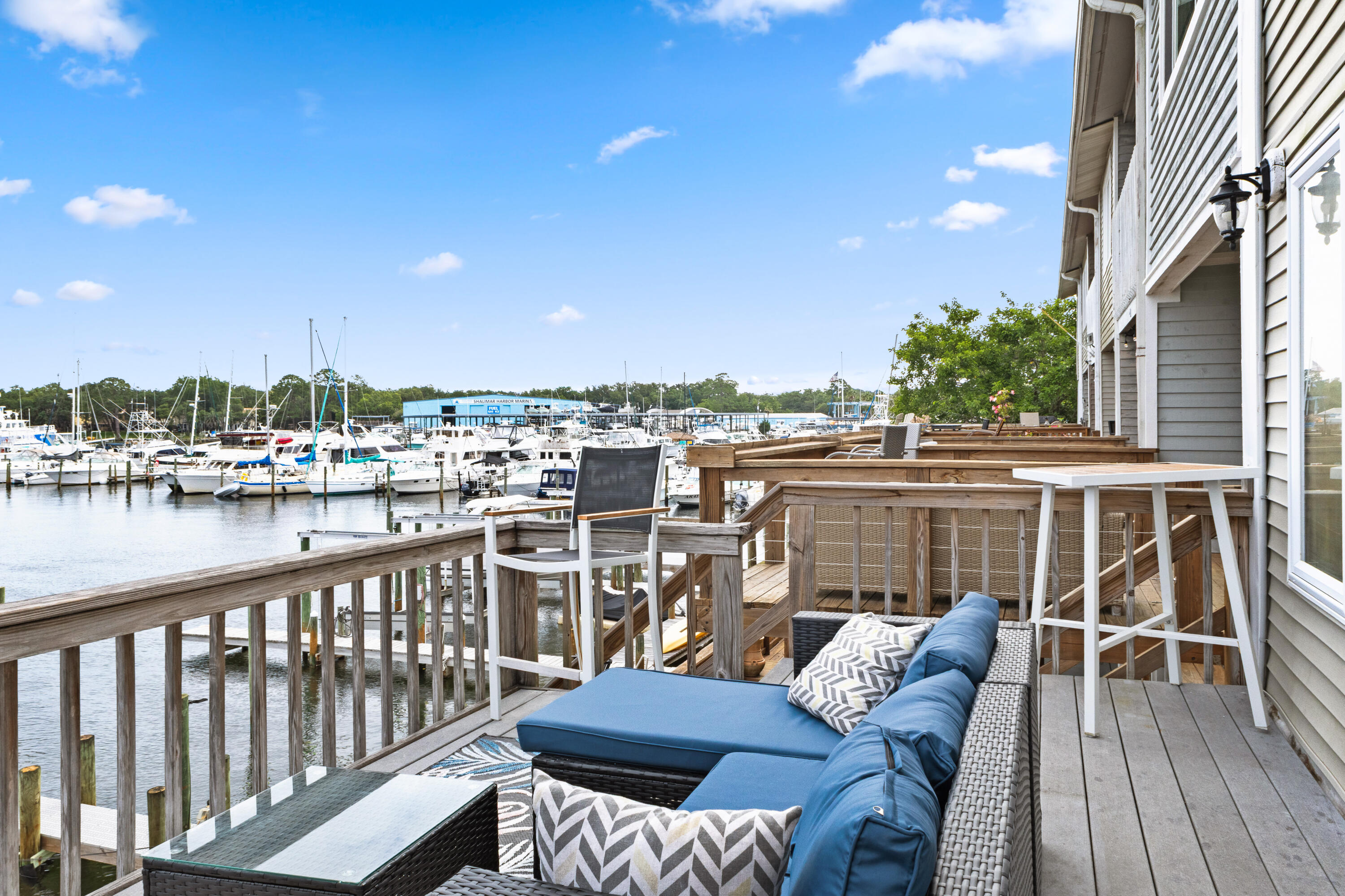 SNUG HARBOR - Residential