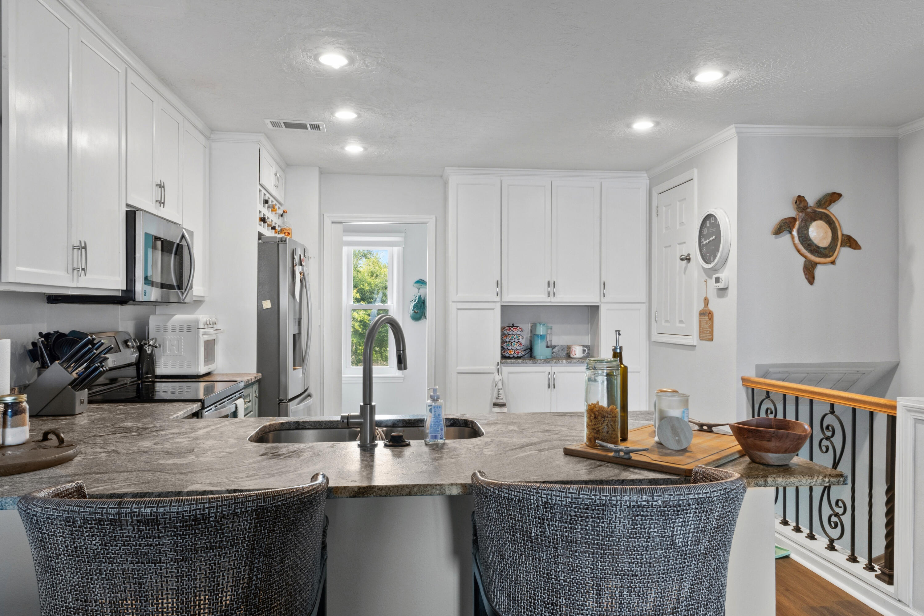 SNUG HARBOR - Residential