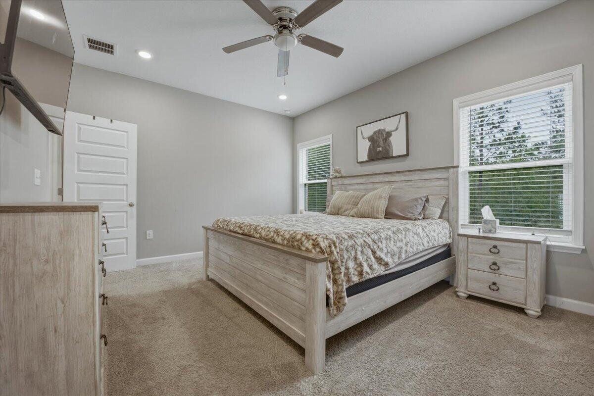 MAJESTIC OAKS VINEYARD - Residential
