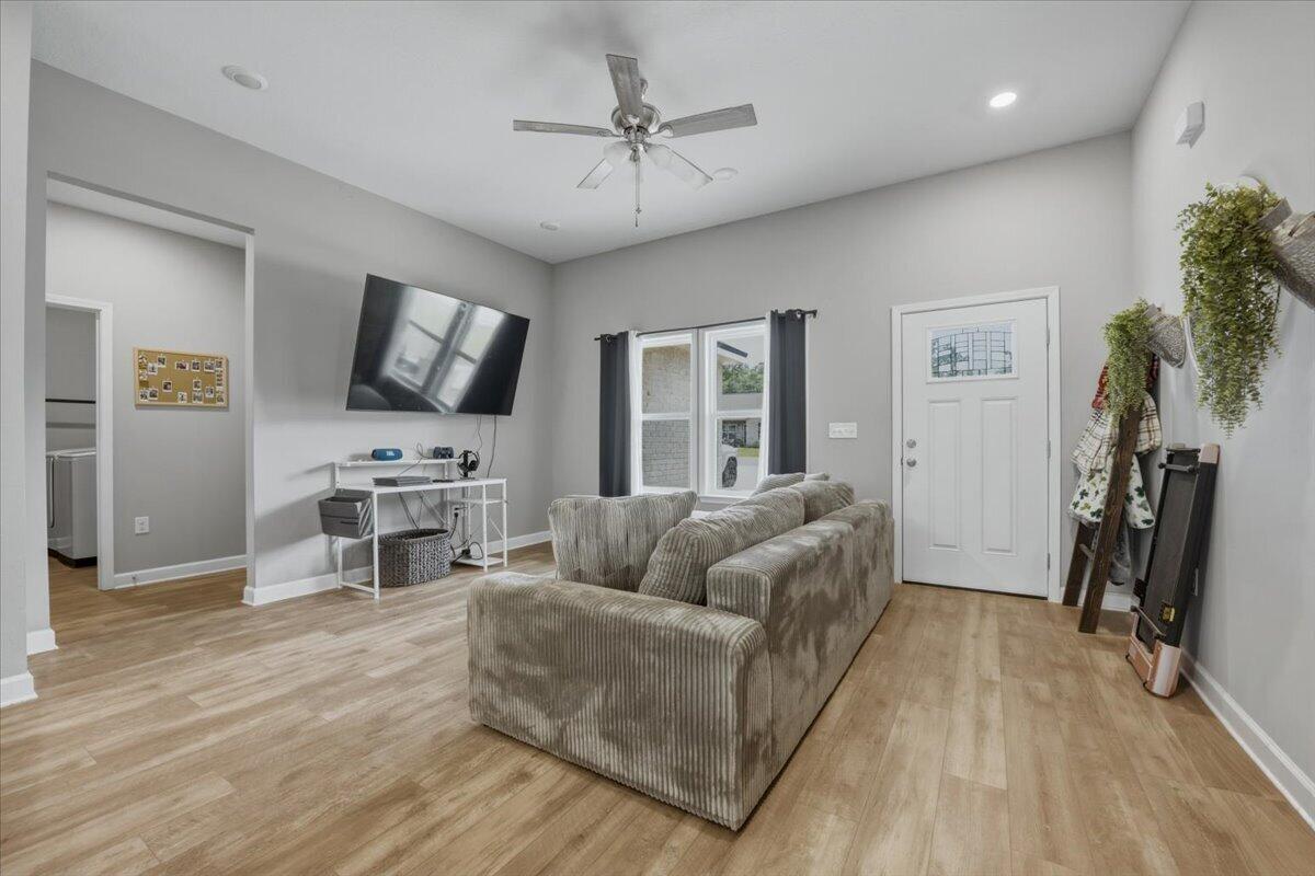 MAJESTIC OAKS VINEYARD - Residential