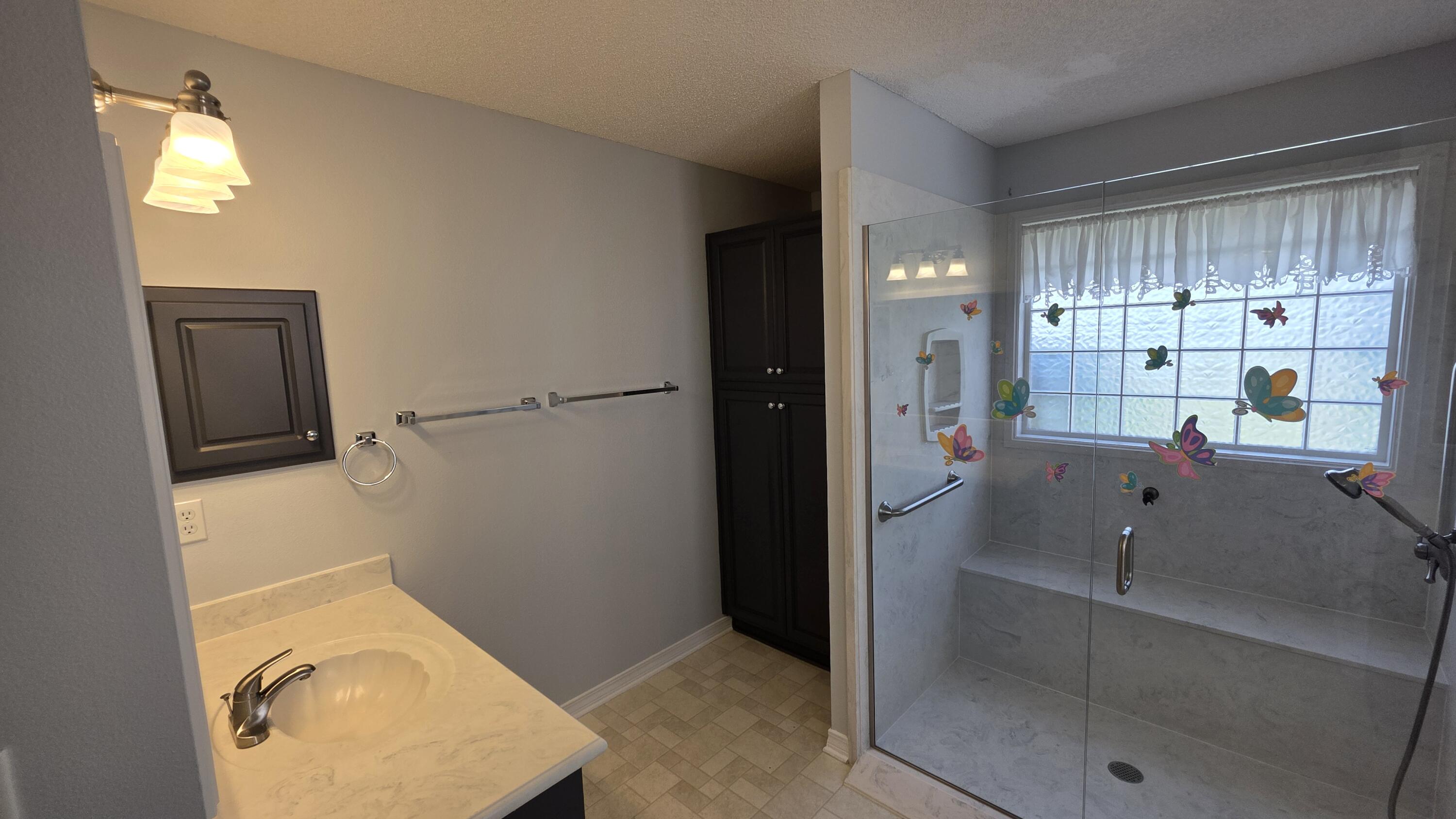 CREETWOOD PLACE - Residential