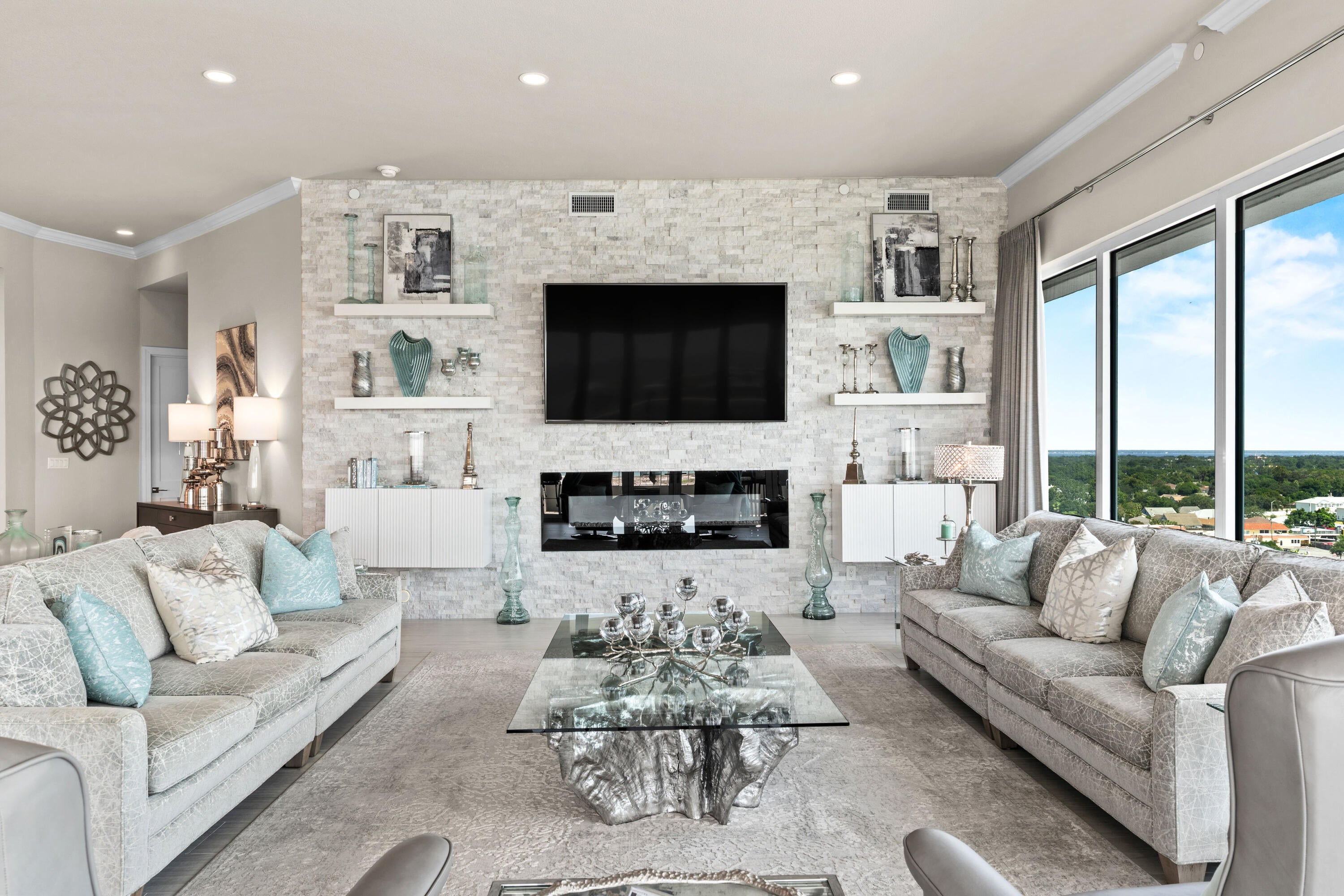 DESTIN YACHT CLUB - Residential