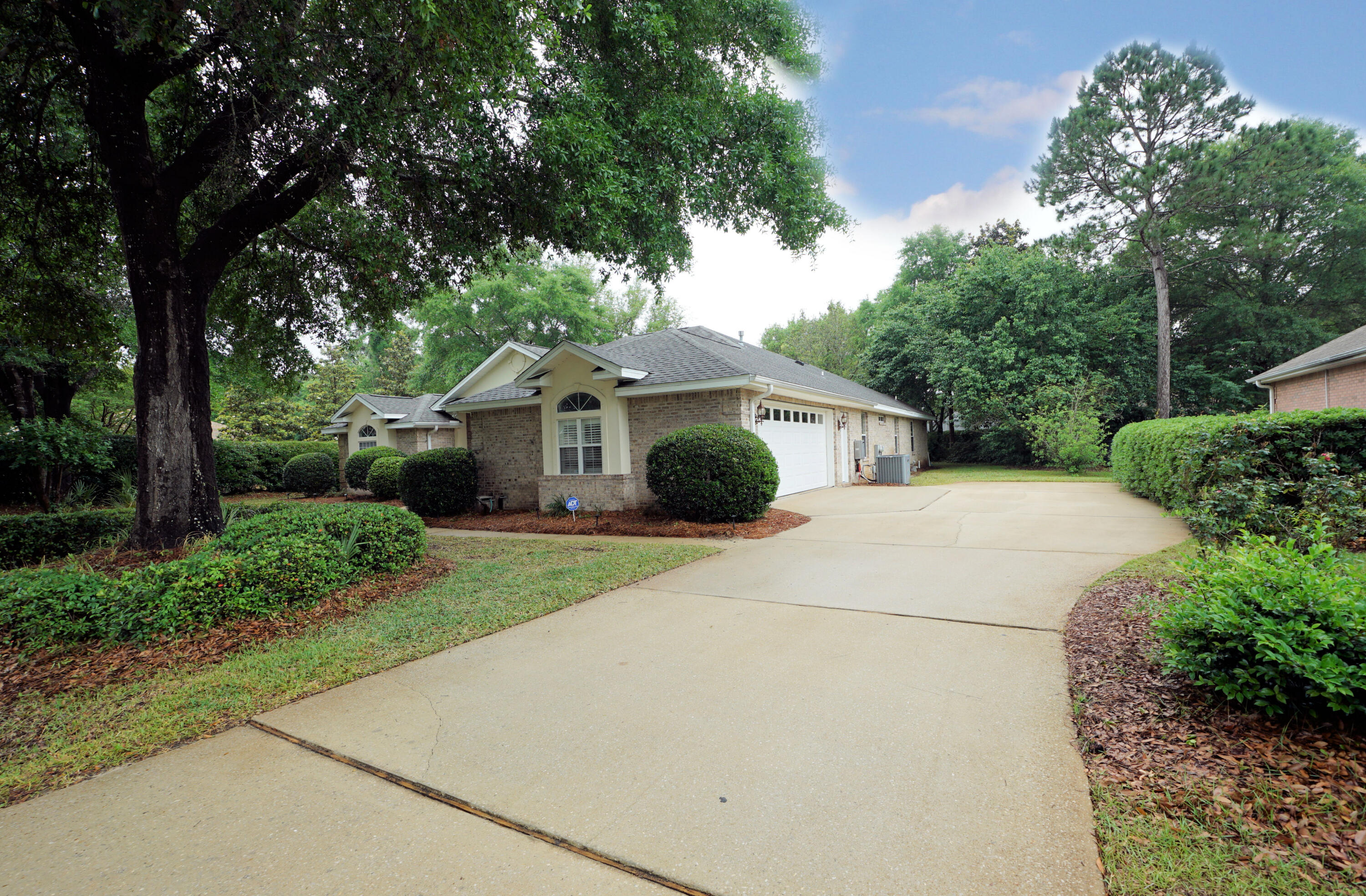 MAGNOLIA PLANTATION AT BLUEWATER BAY - Residential