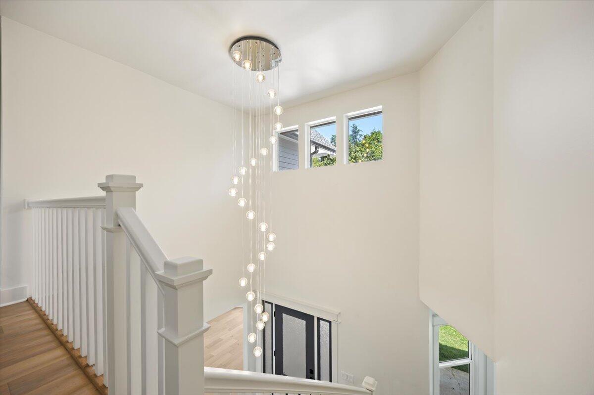 DESTIN MORENO POINT - Residential