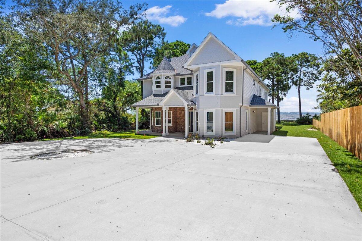 DESTIN MORENO POINT - Residential