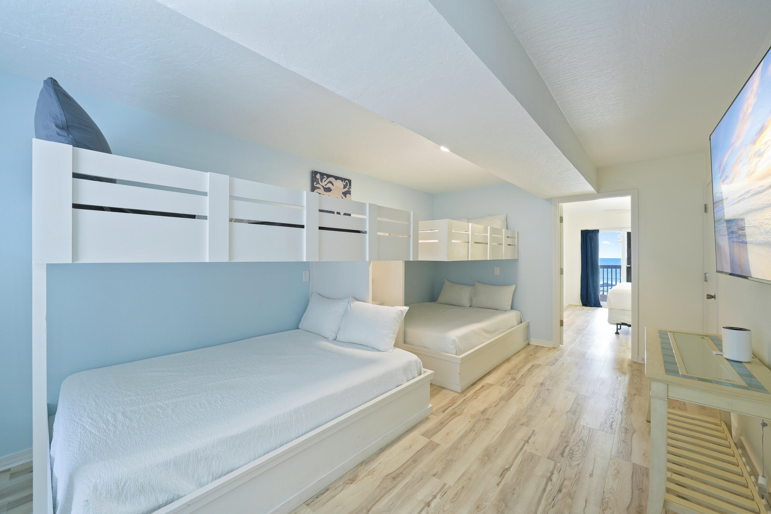 SUMMER HAVEN SOUTH T/H - Residential