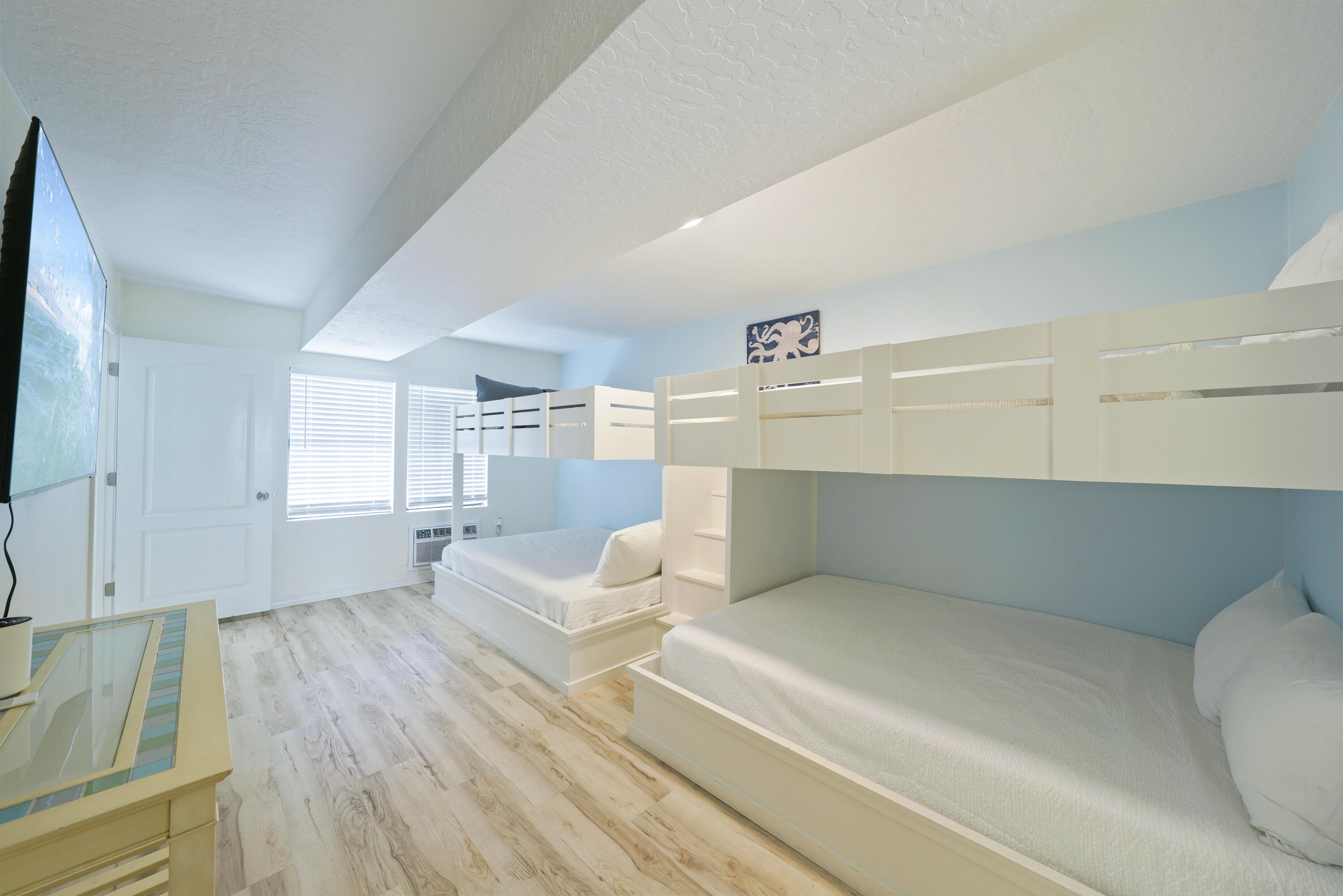 SUMMER HAVEN SOUTH T/H - Residential