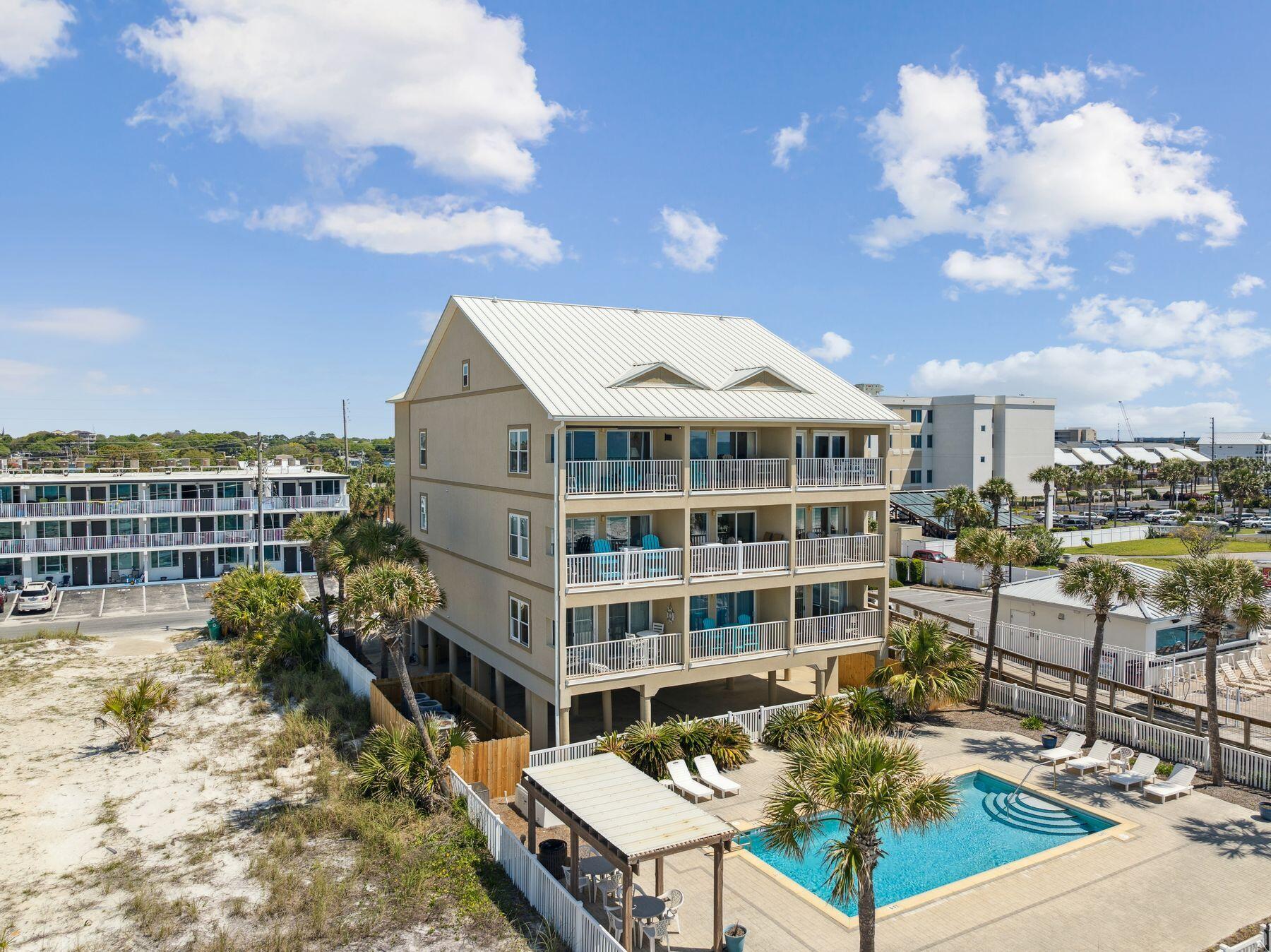 VERANDA CONDO - Residential