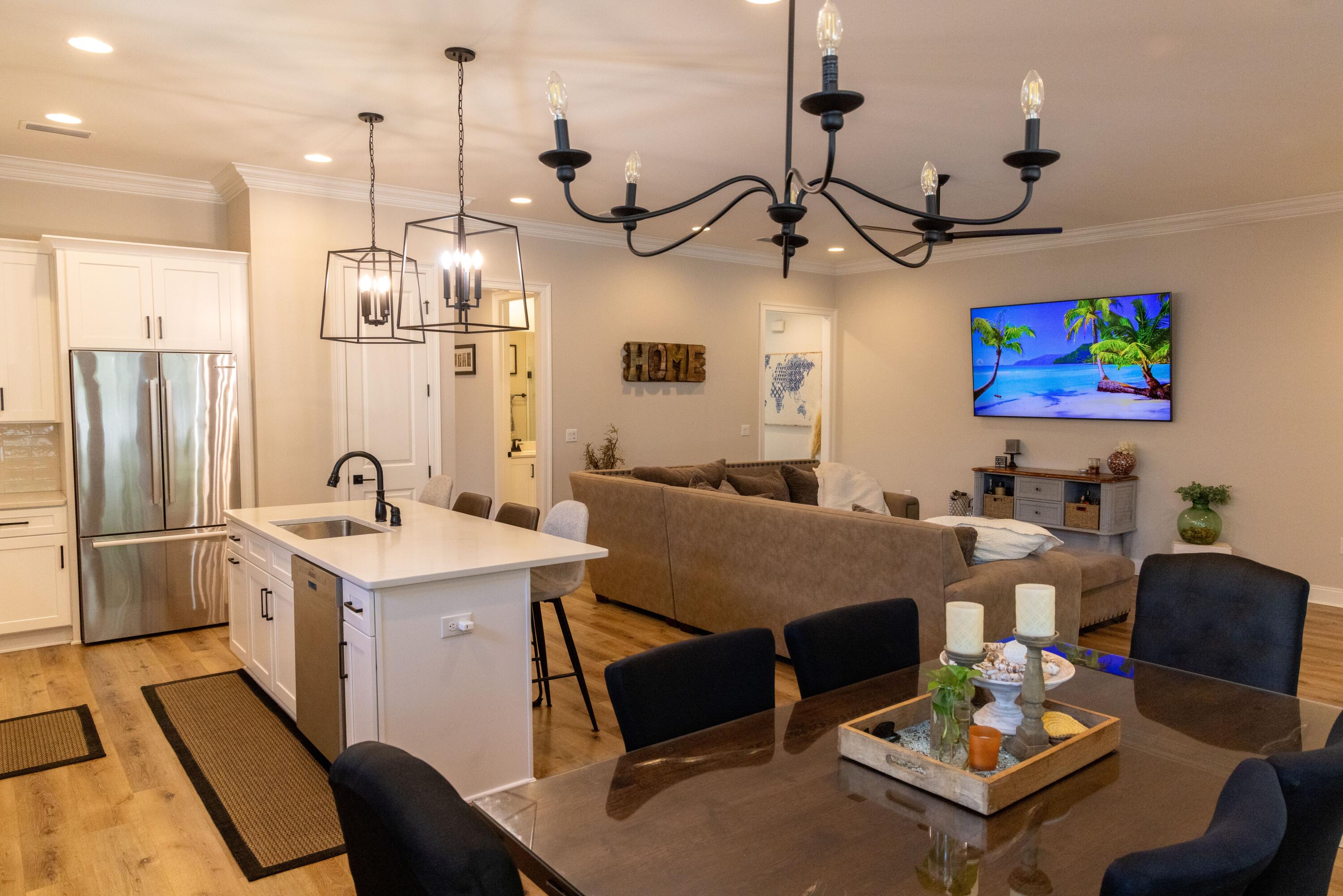 RAIDERS LANDING - Residential
