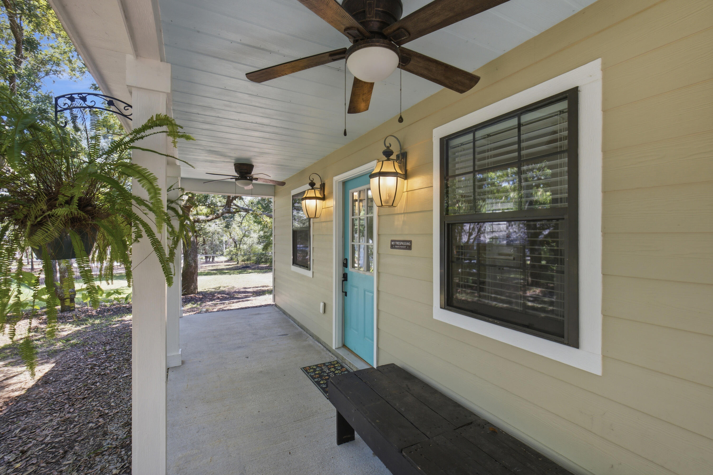 HICKORY SHORES - Residential