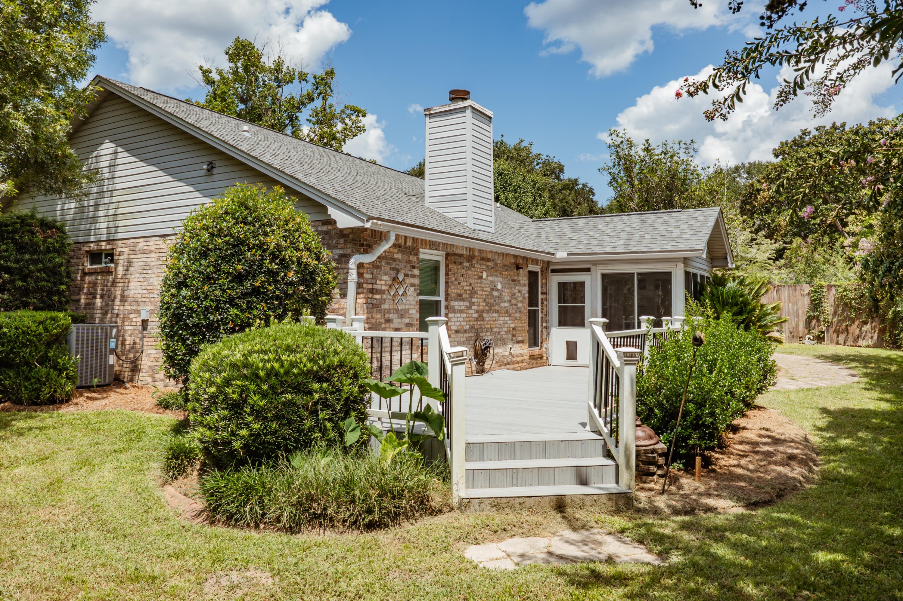 PAGE PLACE - Residential