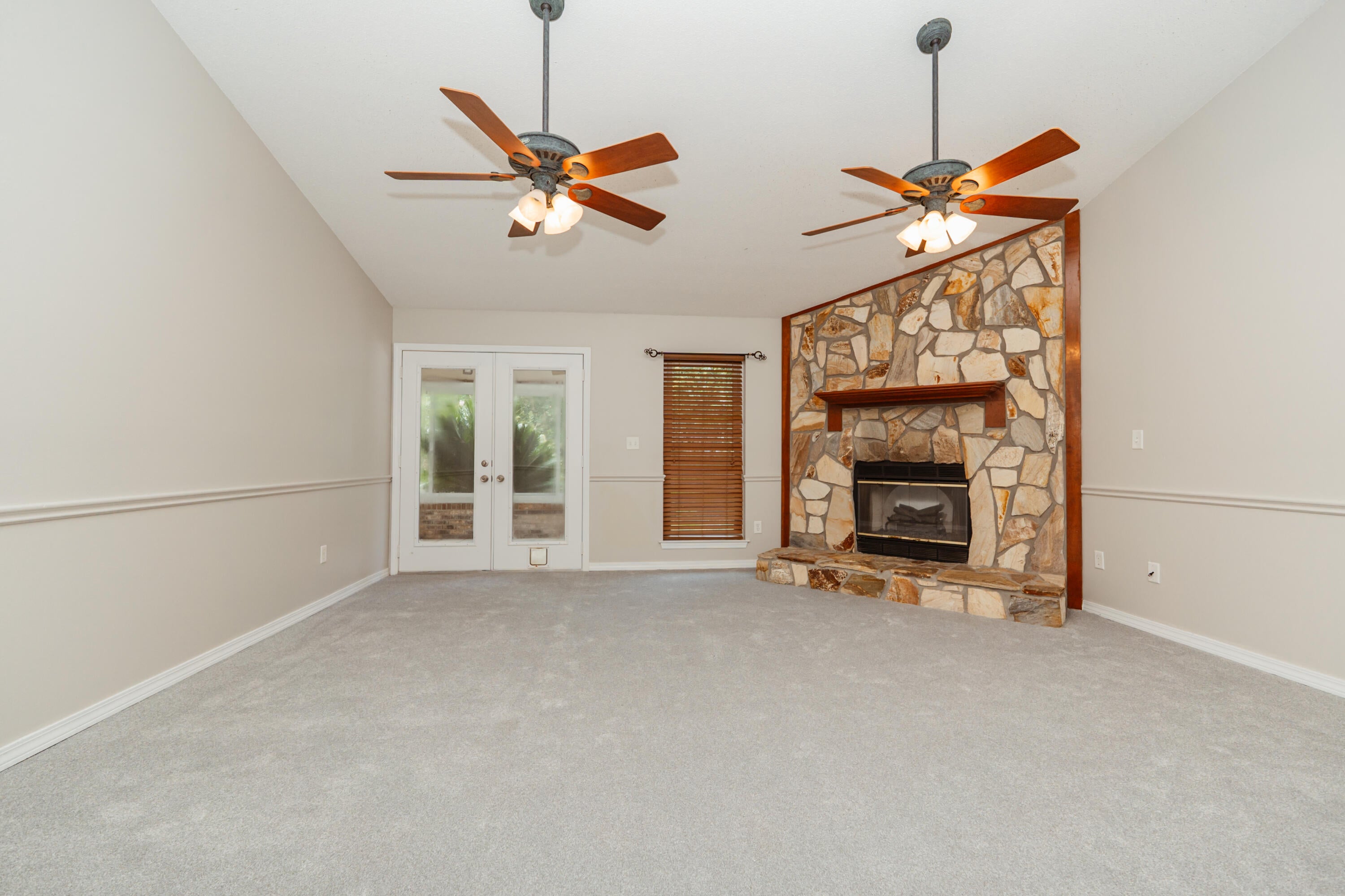 PAGE PLACE - Residential