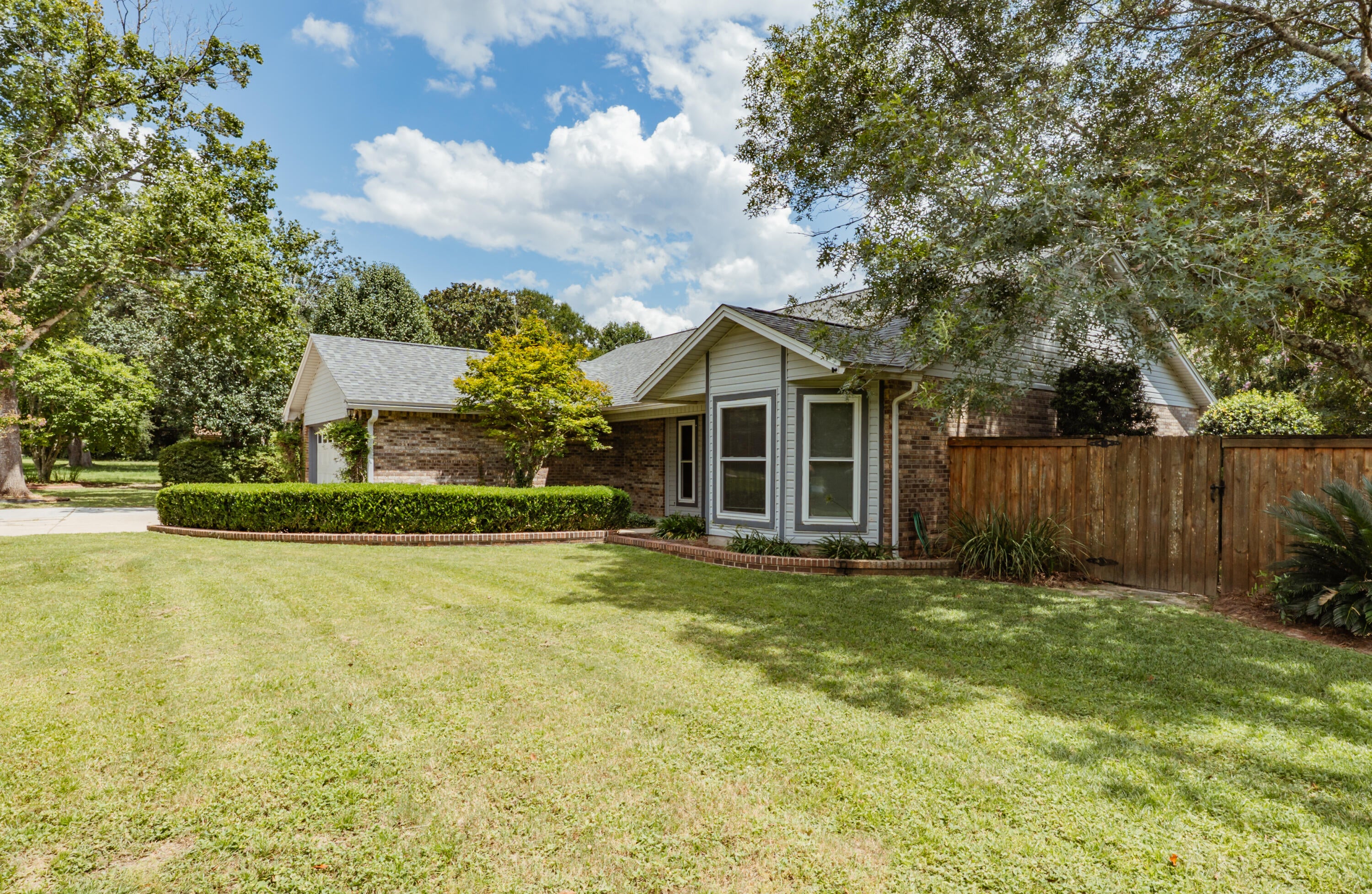PAGE PLACE - Residential