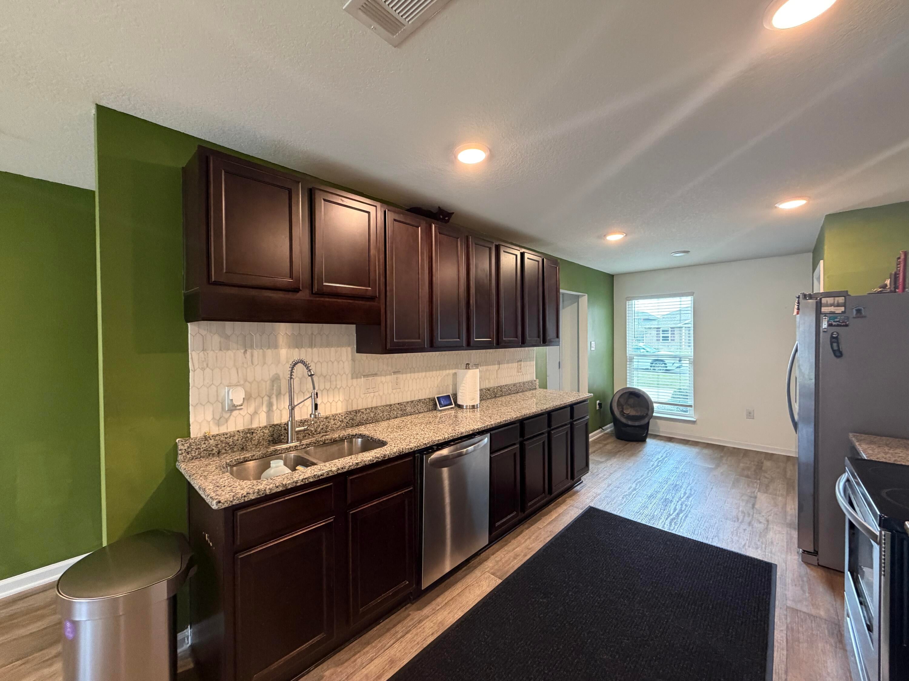 Redstone Commons - Residential Lease