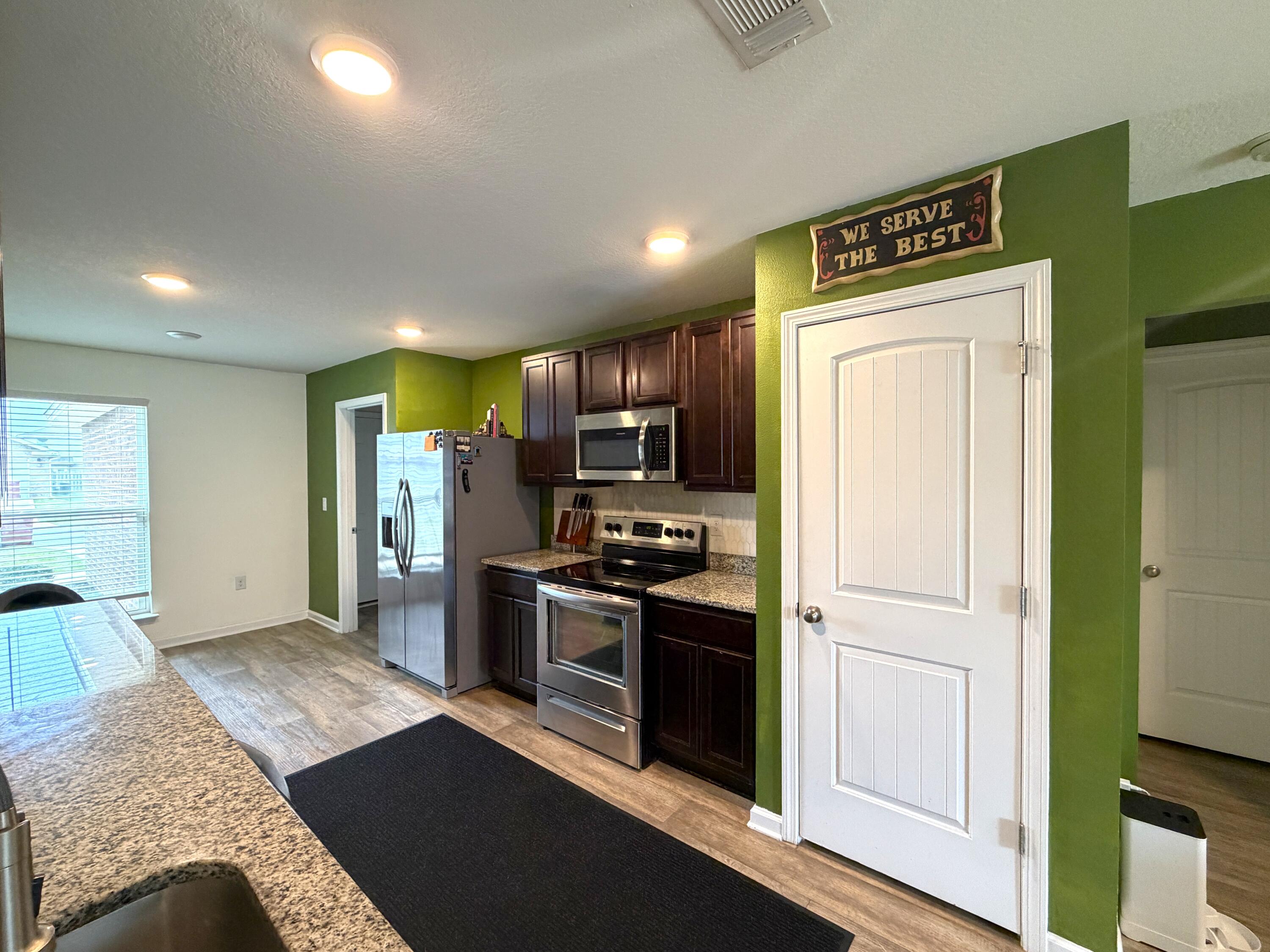 Redstone Commons - Residential Lease