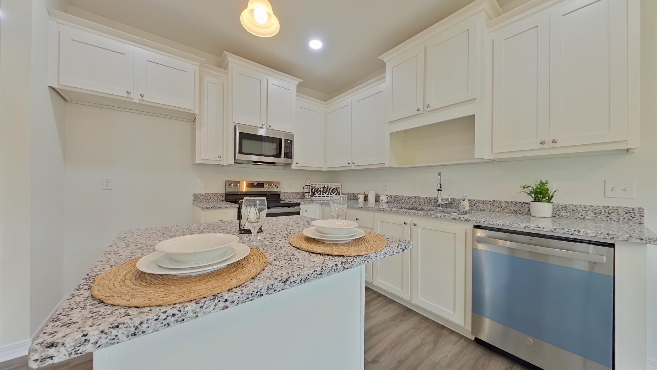 EAST LANSING TERRACE - Residential