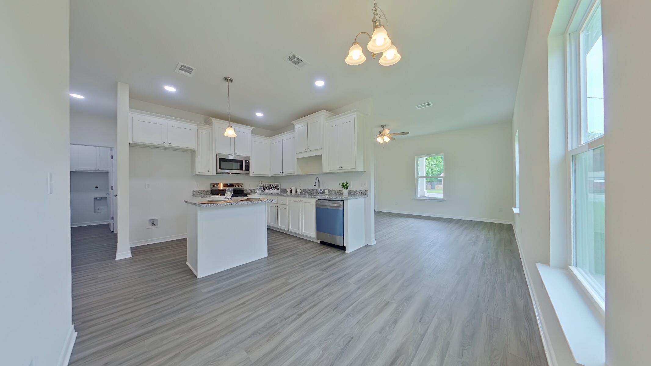 EAST LANSING TERRACE - Residential