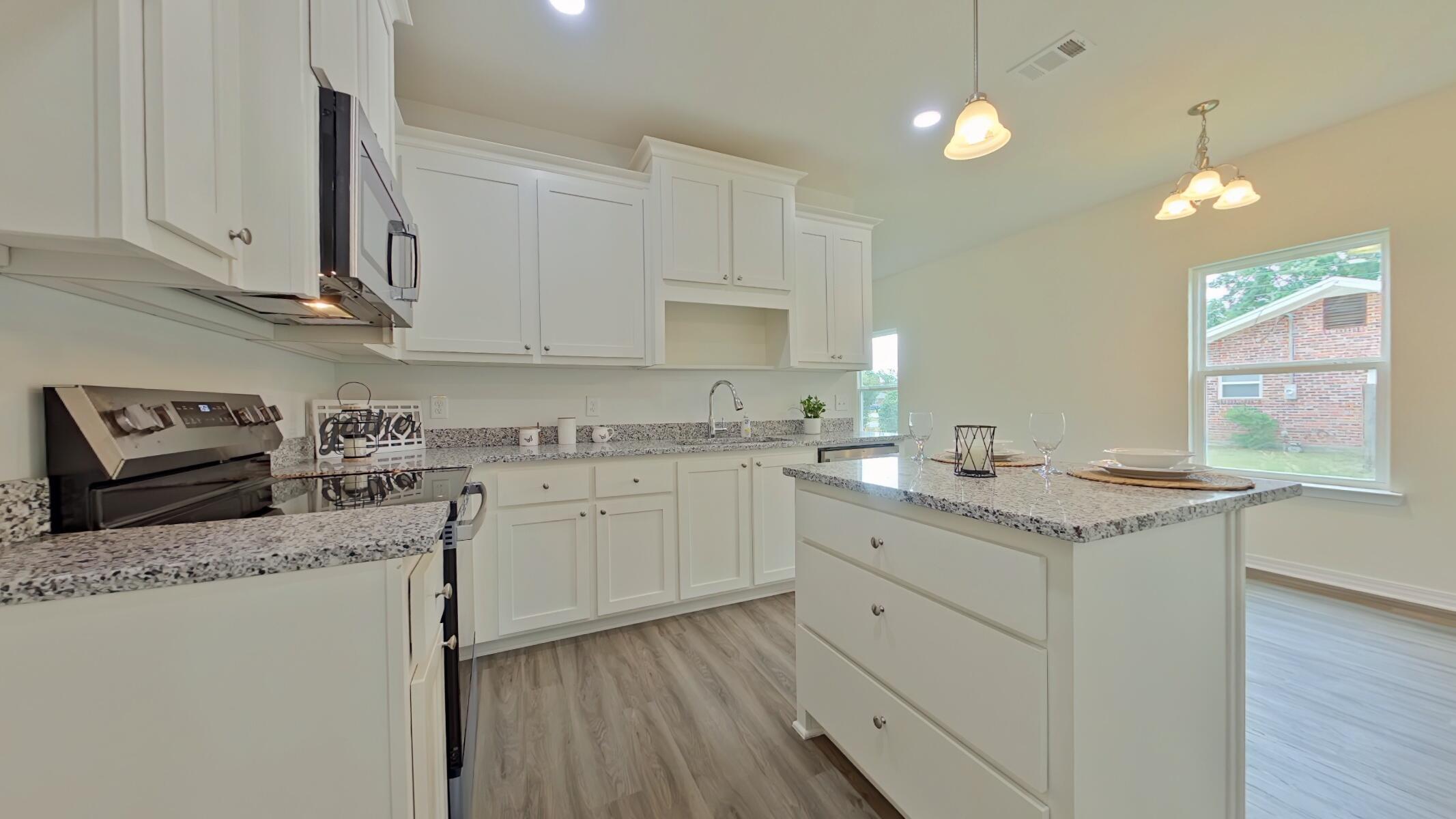 EAST LANSING TERRACE - Residential