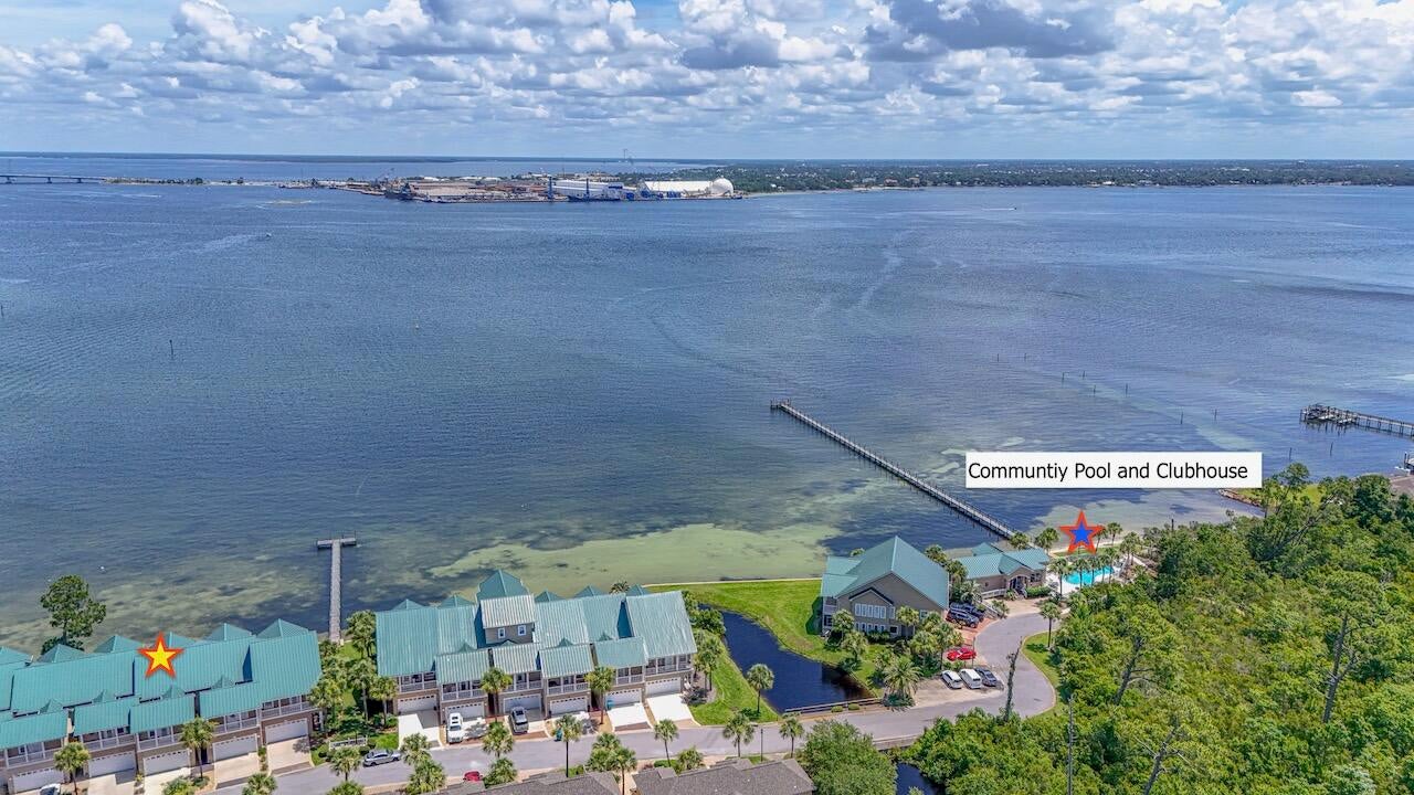 PELICAN BAY - Residential