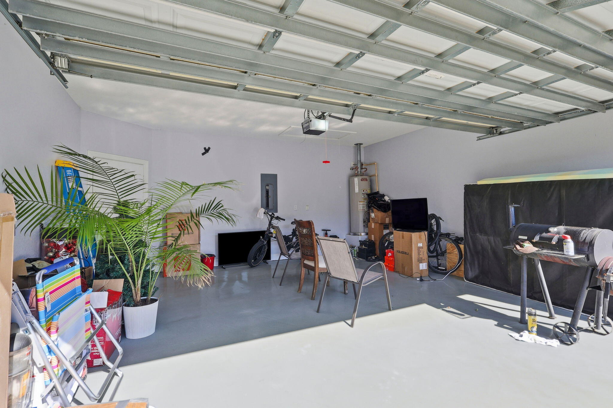 DIAMOND LAKES - Residential