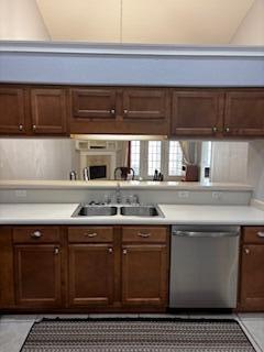 DIAMOND LAKES - Residential