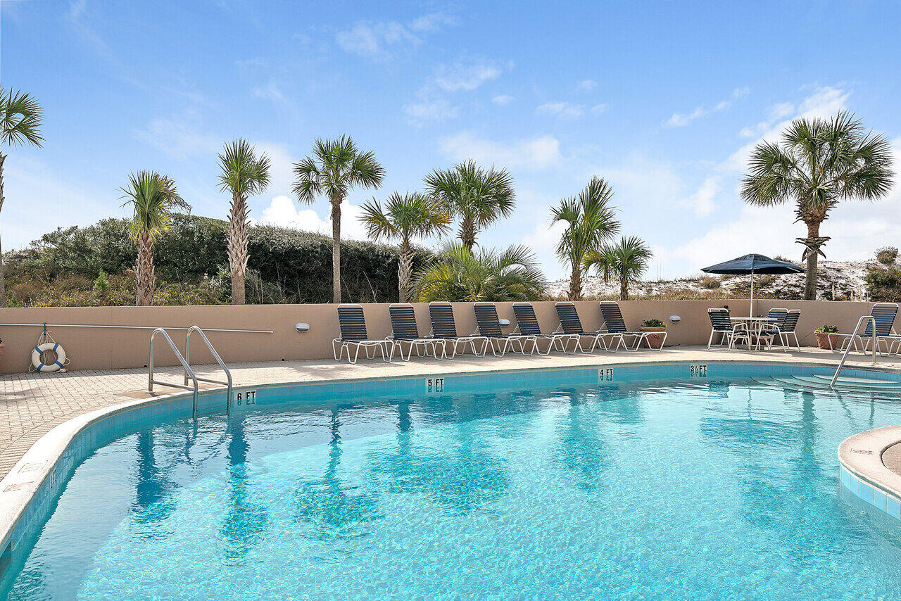 TOPS'L BEACH MANOR - Residential