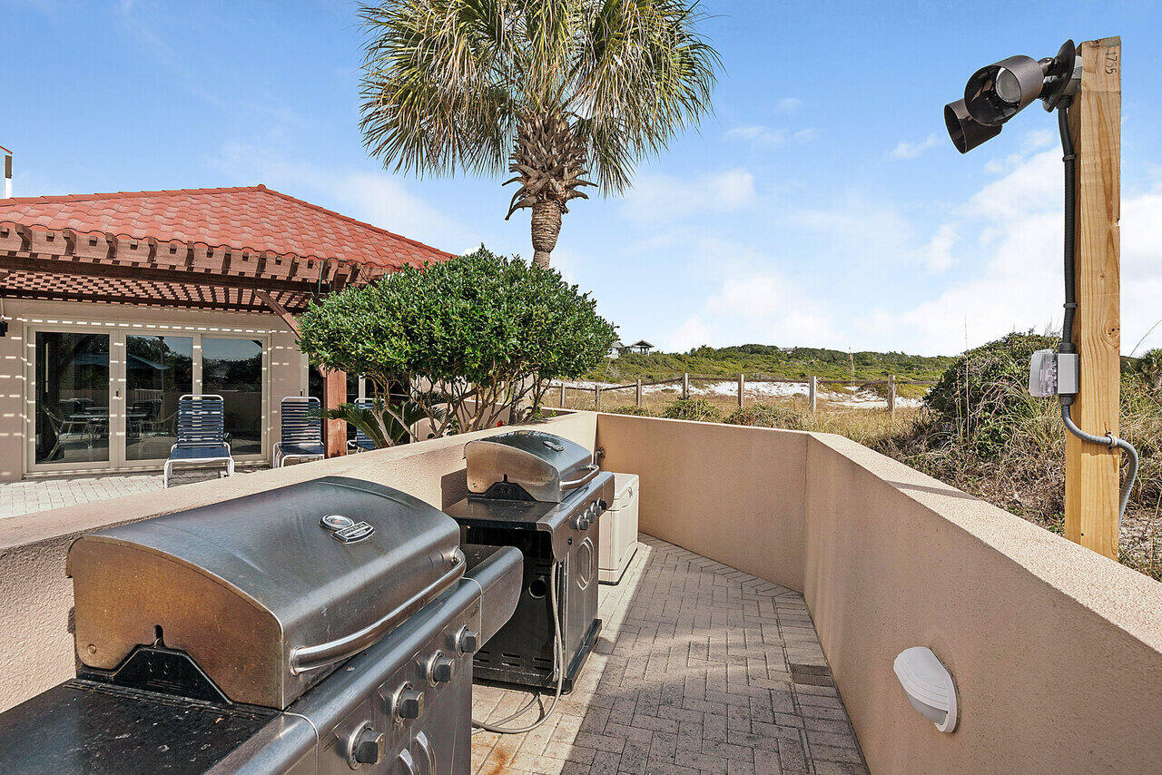 TOPS'L BEACH MANOR - Residential