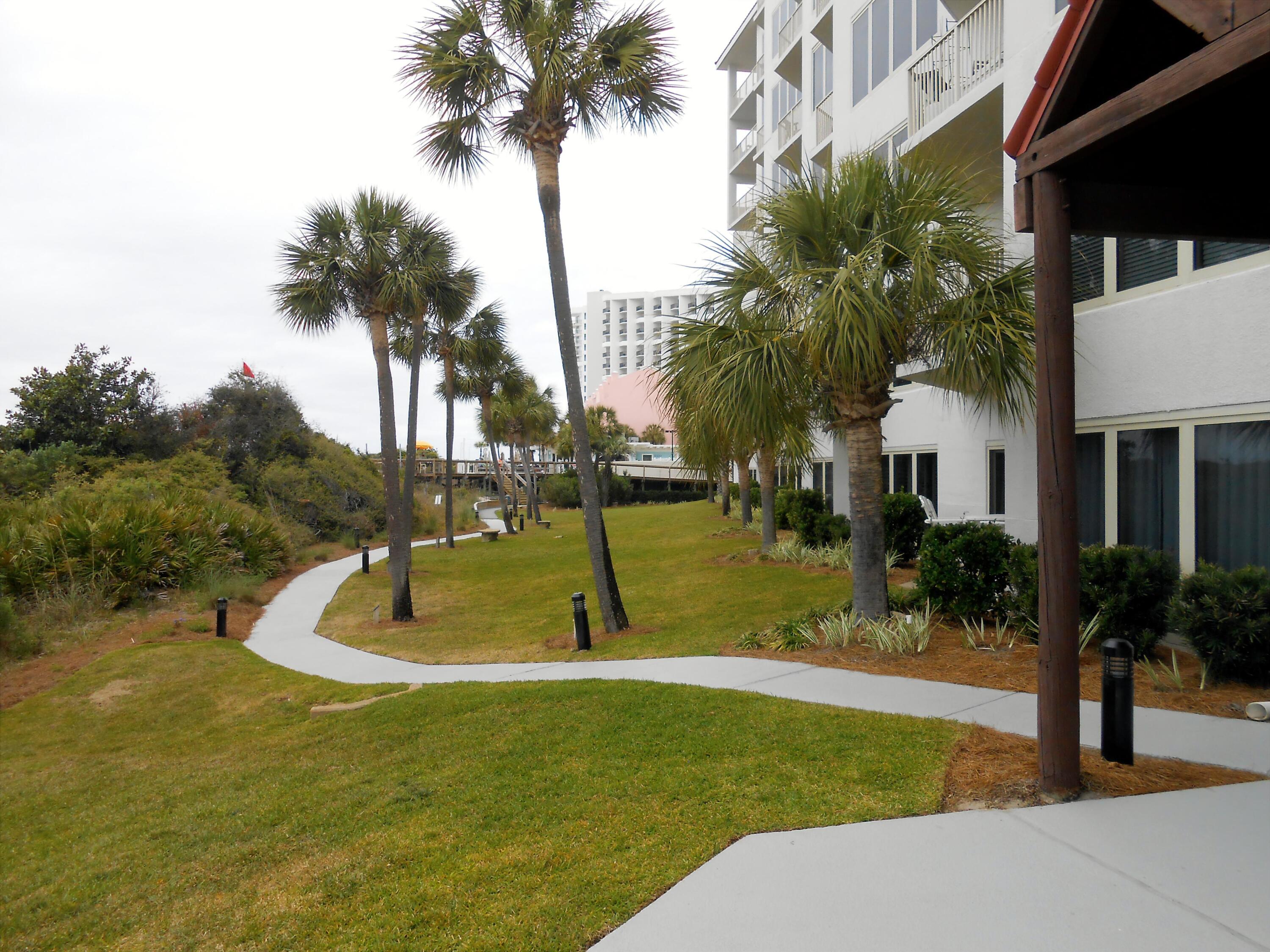 TOPS'L BEACH MANOR - Residential