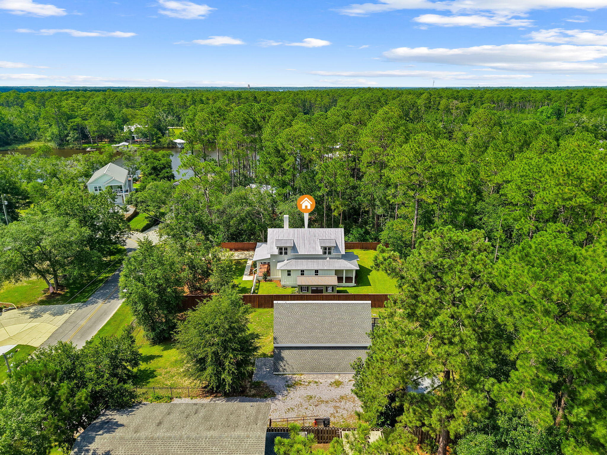 EMERALD SHORES - Residential