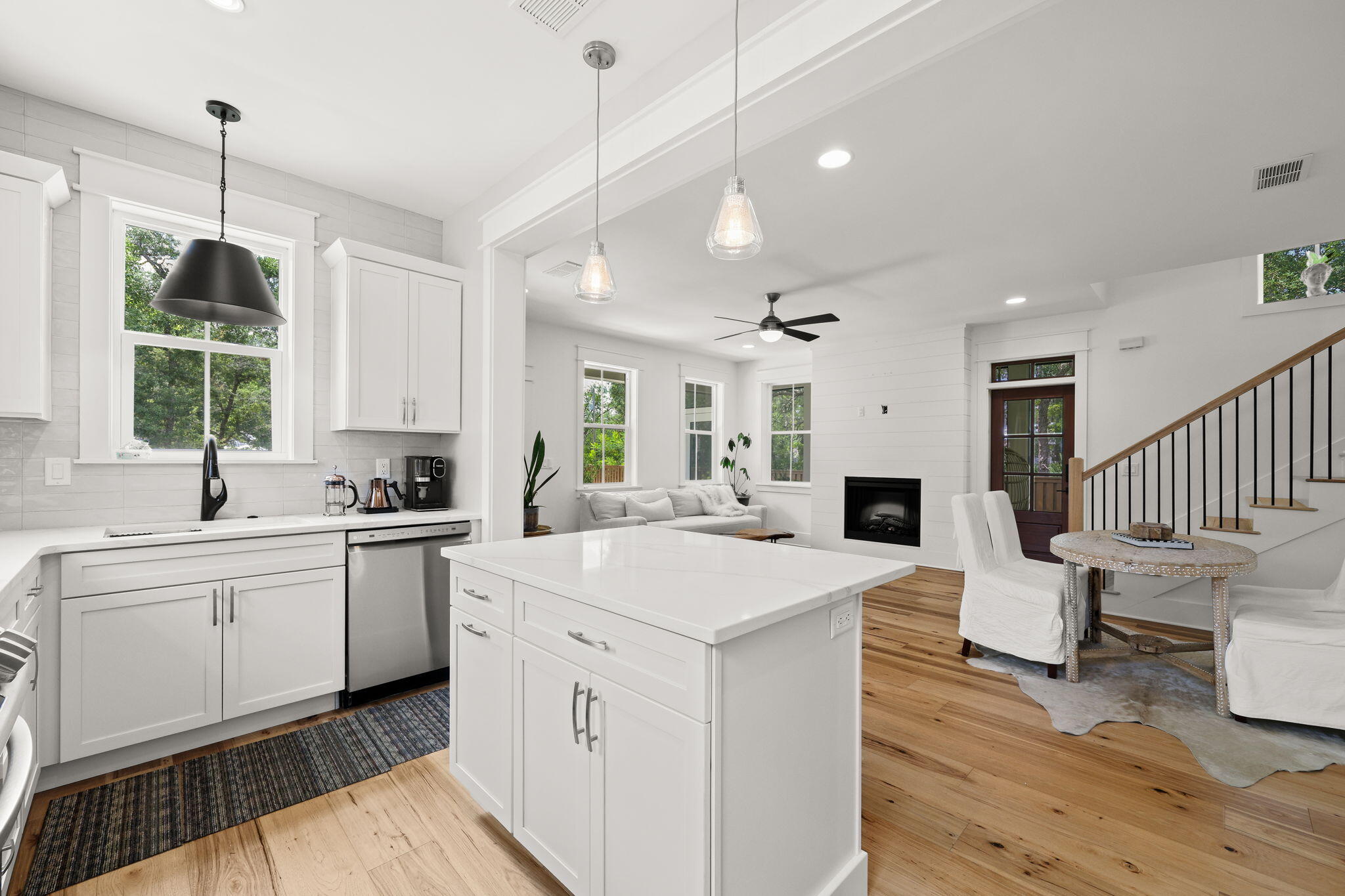 EMERALD SHORES - Residential