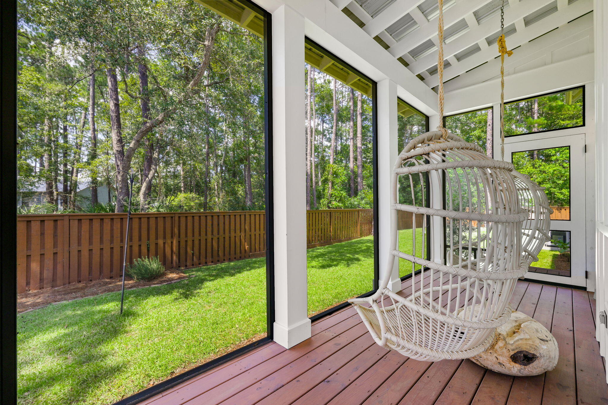 EMERALD SHORES - Residential