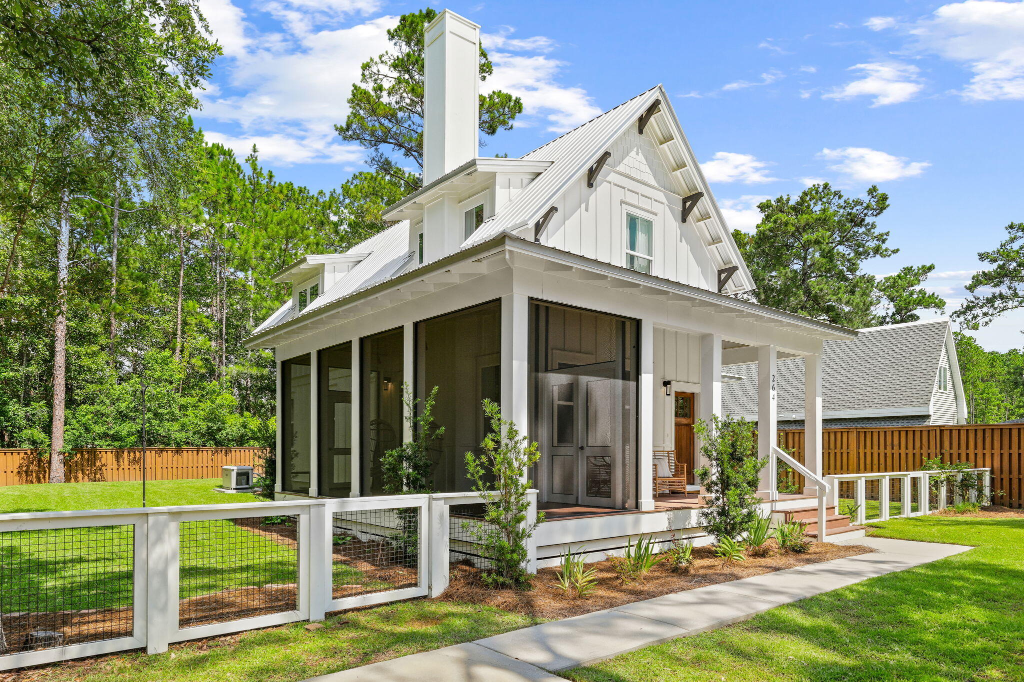 EMERALD SHORES - Residential