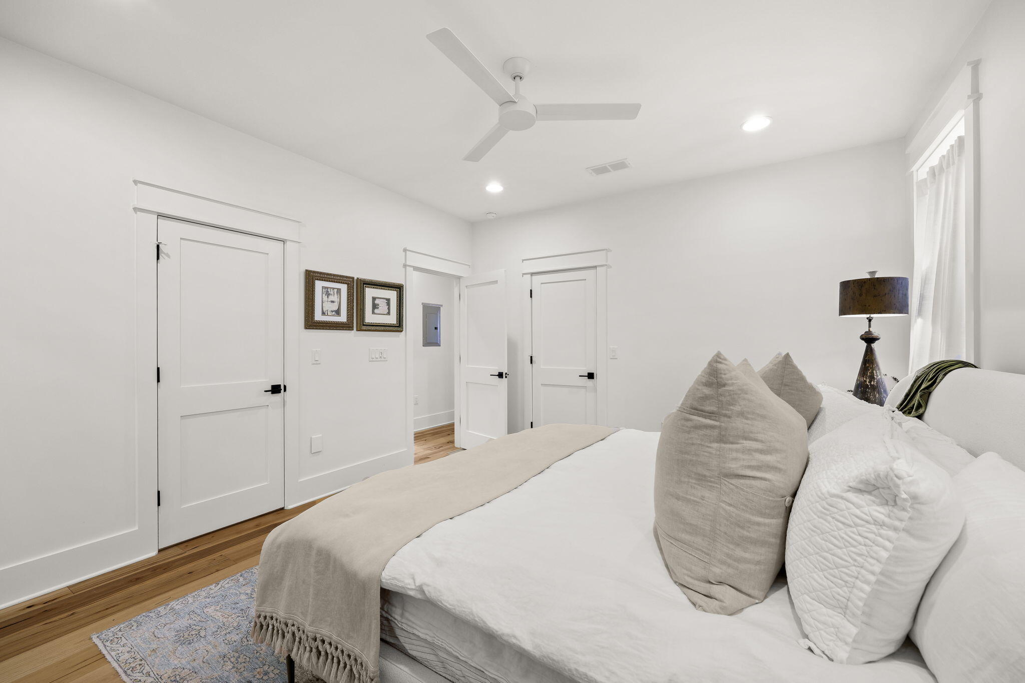 EMERALD SHORES - Residential