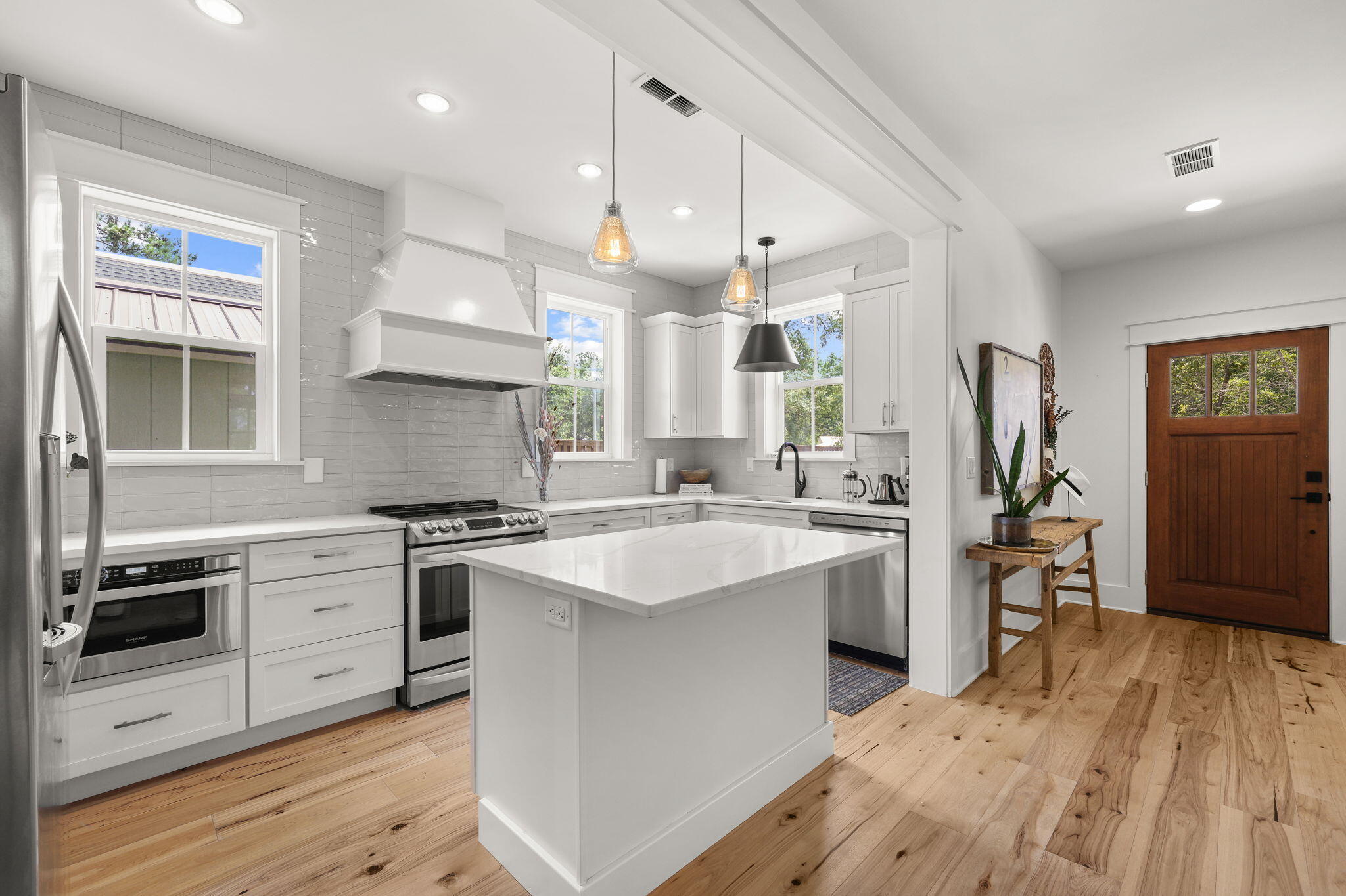 EMERALD SHORES - Residential
