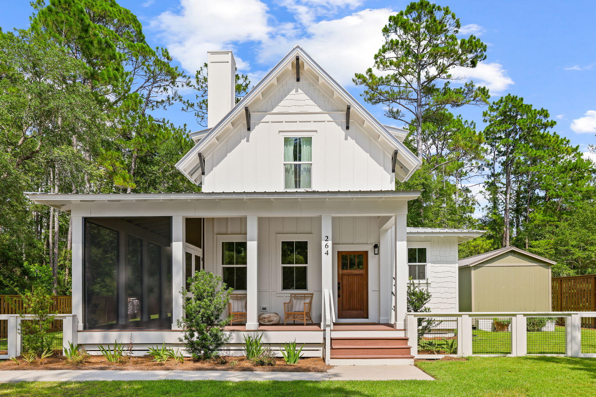 EMERALD SHORES - Residential