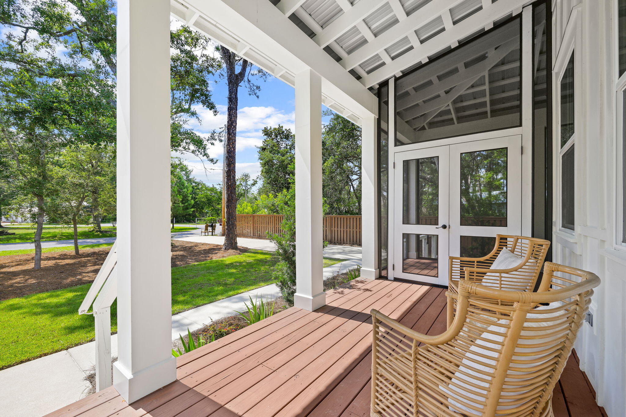 EMERALD SHORES - Residential